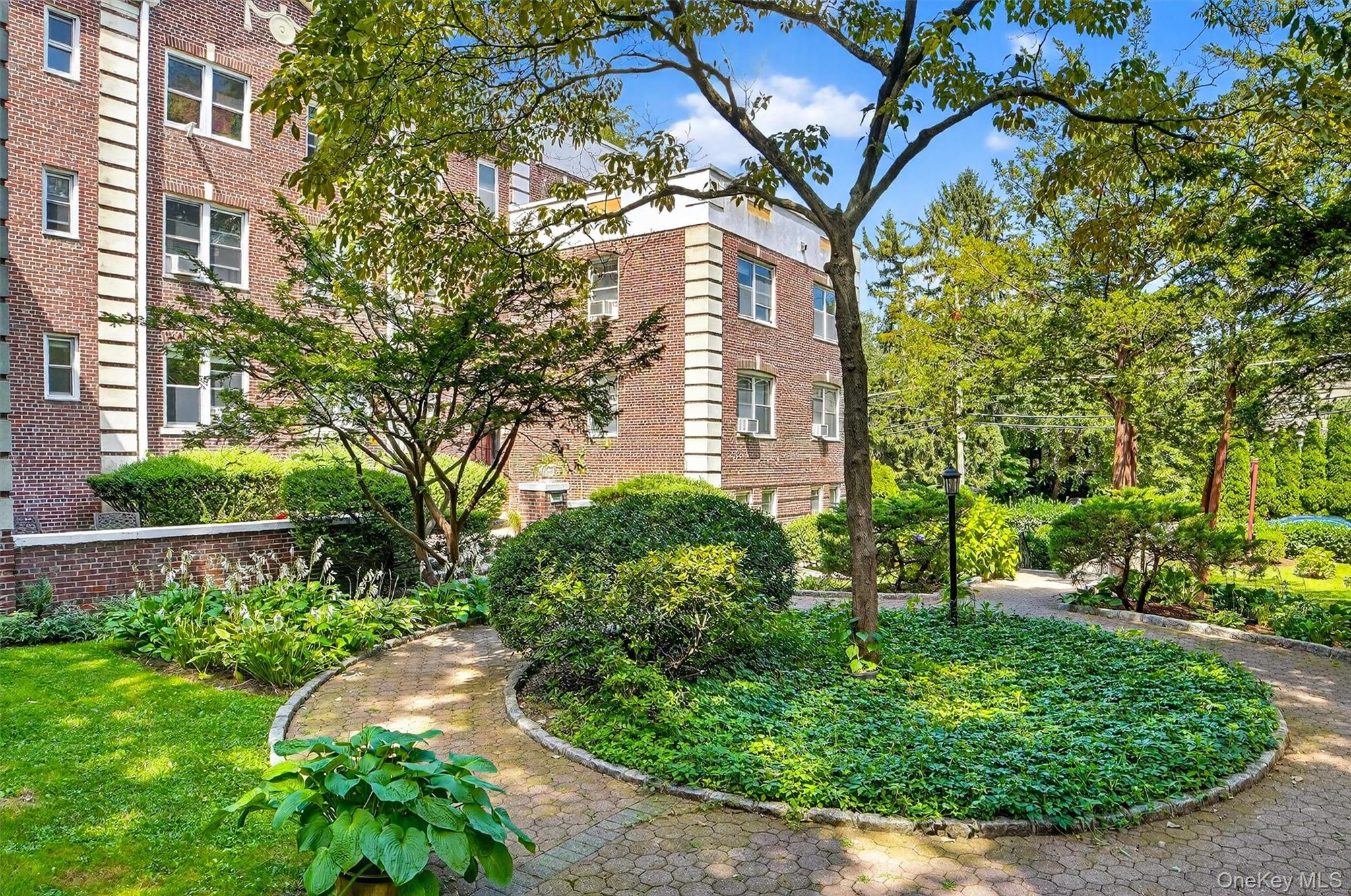 824 Palmer Road # 1D, Bronxville, NY 10708