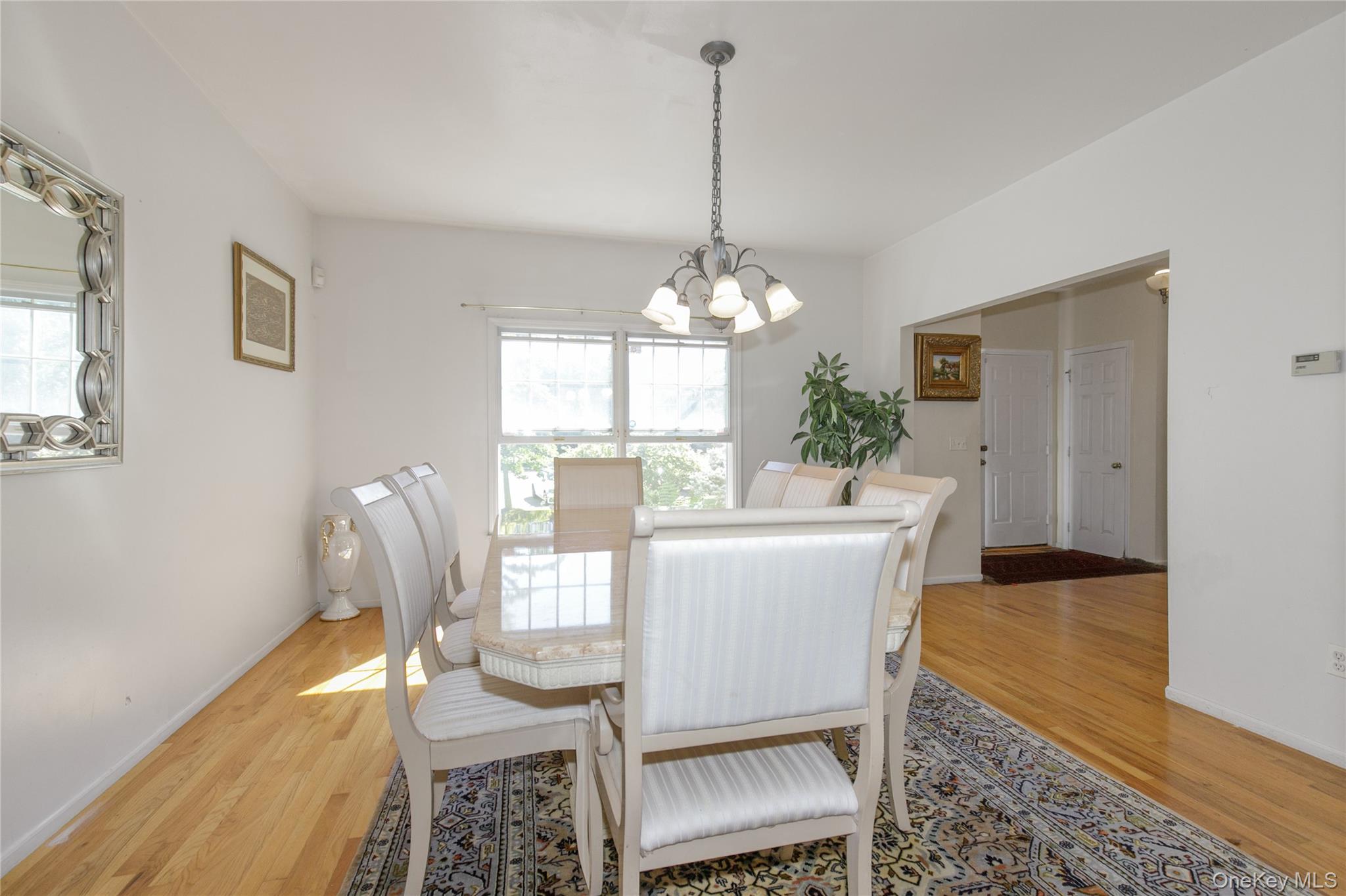 5 Naomi Court, Melville, NY 11747