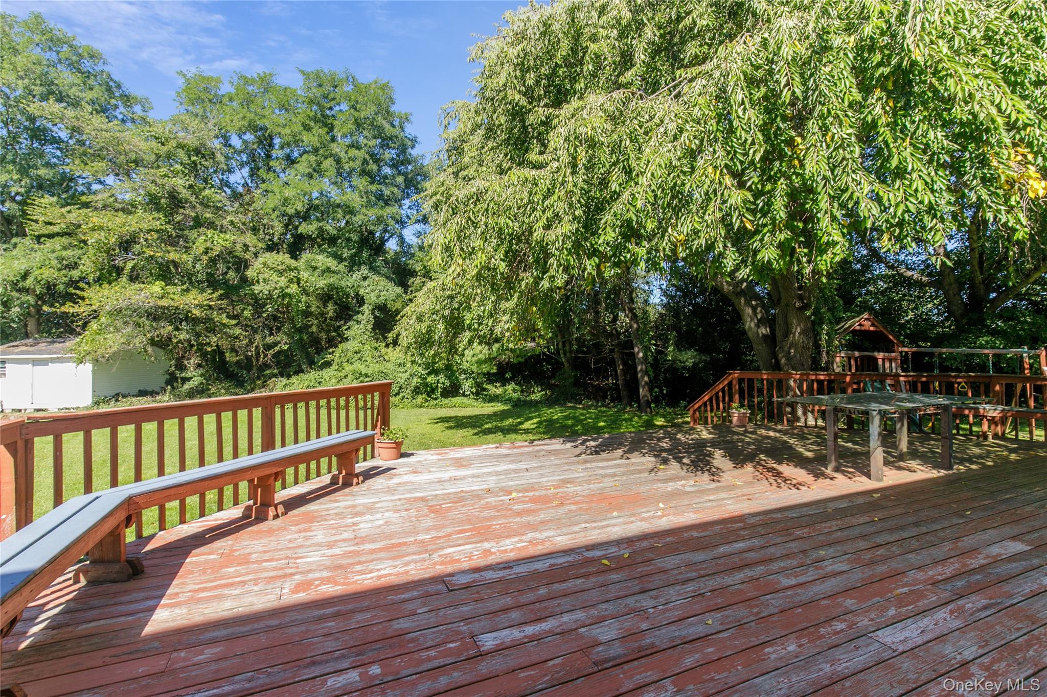 5 Naomi Court, Melville, NY 11747