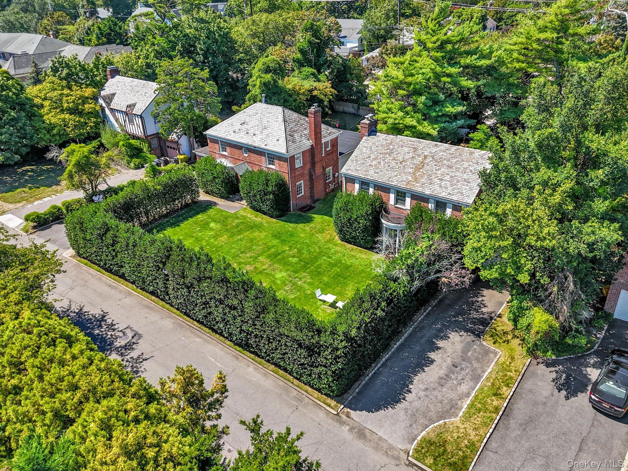 30 & 16 Beechwood Drive, Lawrence, NY 11559