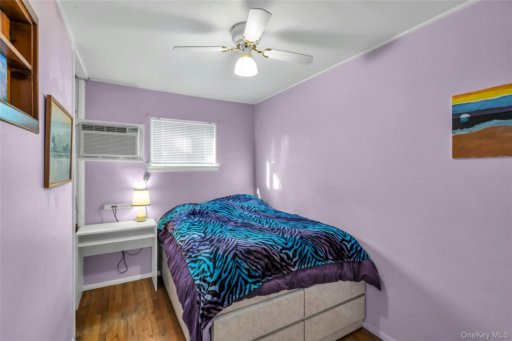 28 Lillian Lane, Plainview, NY 11803