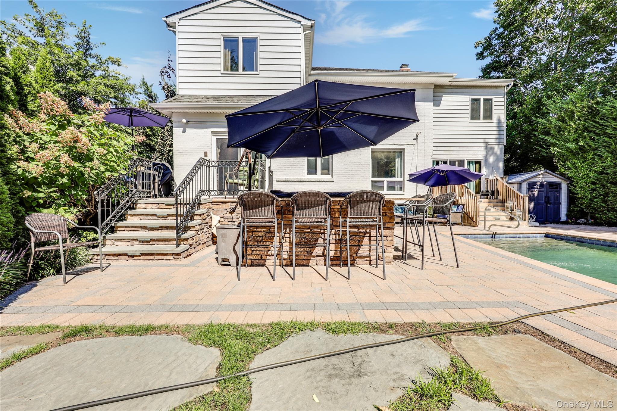 19 Margaret Avenue, Lawrence, NY 11559