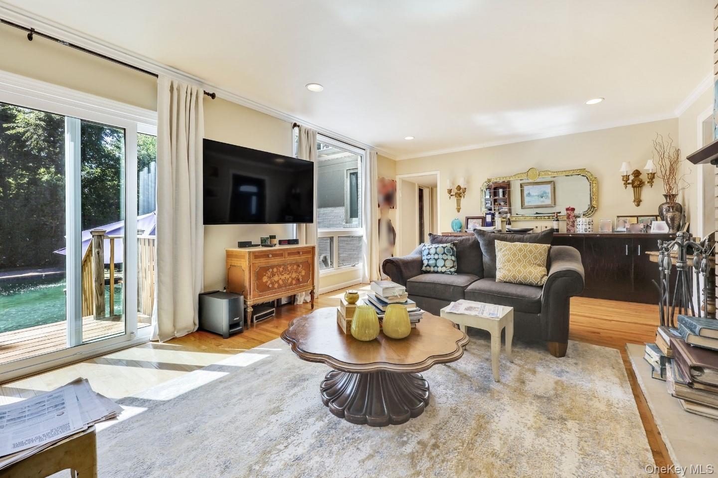 19 Margaret Avenue, Lawrence, NY 11559