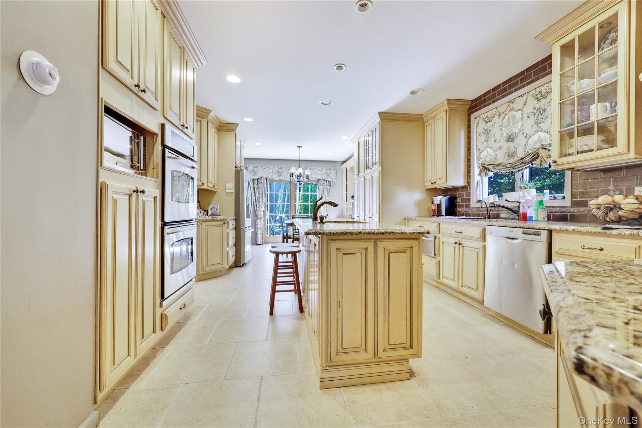 19 Margaret Avenue, Lawrence, NY 11559