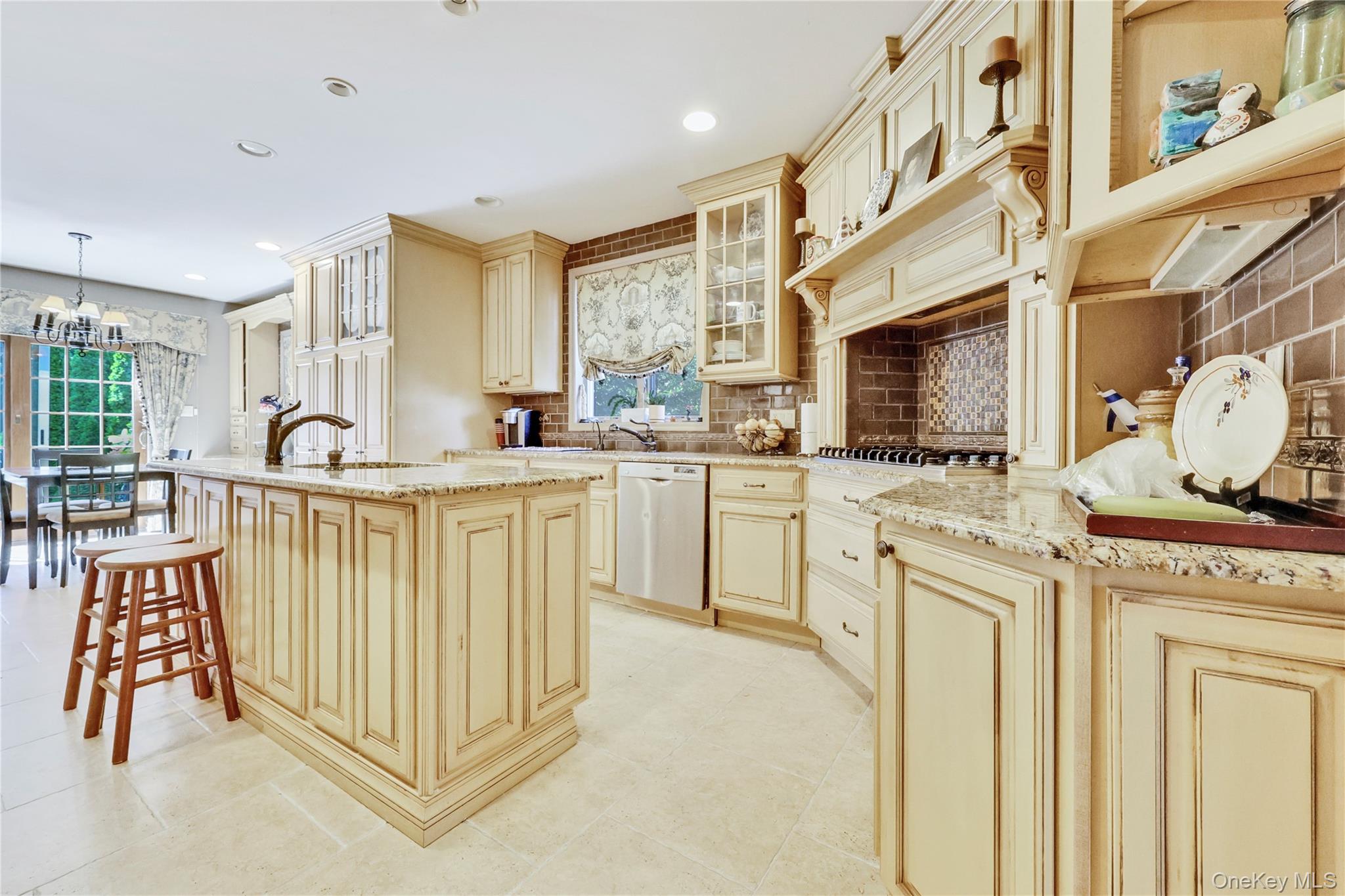 19 Margaret Avenue, Lawrence, NY 11559