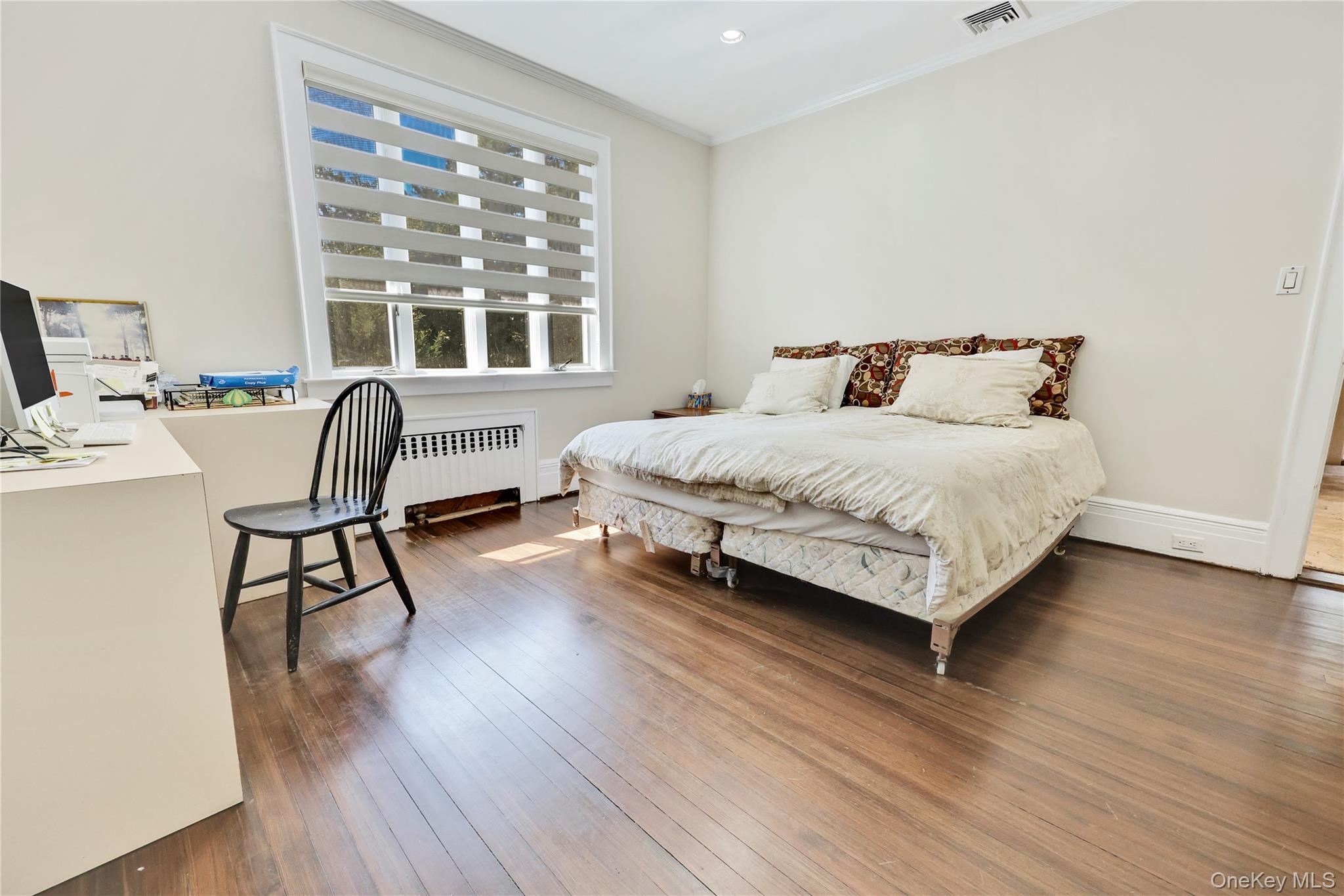 19 Margaret Avenue, Lawrence, NY 11559