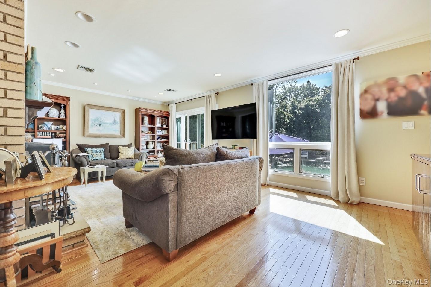 19 Margaret Avenue, Lawrence, NY 11559