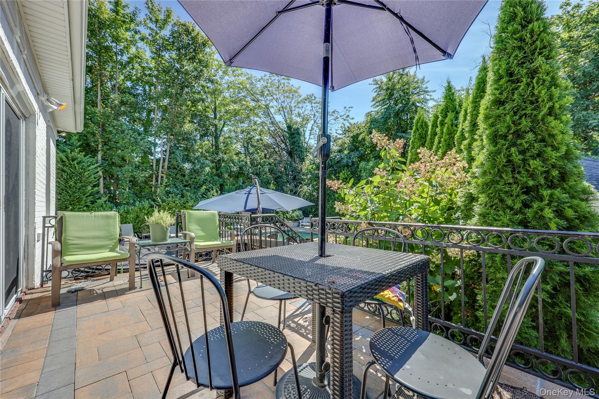 19 Margaret Avenue, Lawrence, NY 11559