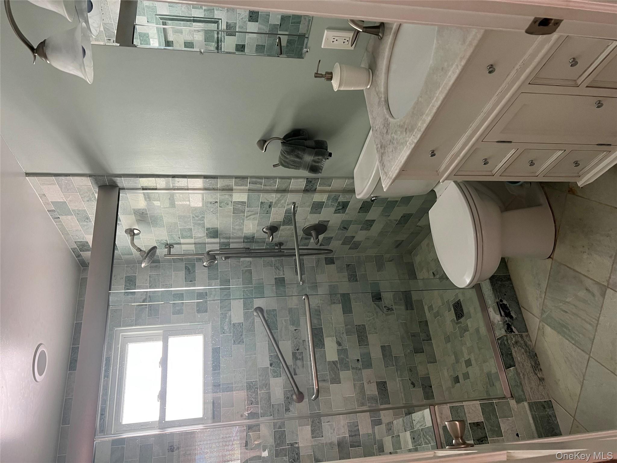 615 W Walnut Street, Long Beach, NY 11561