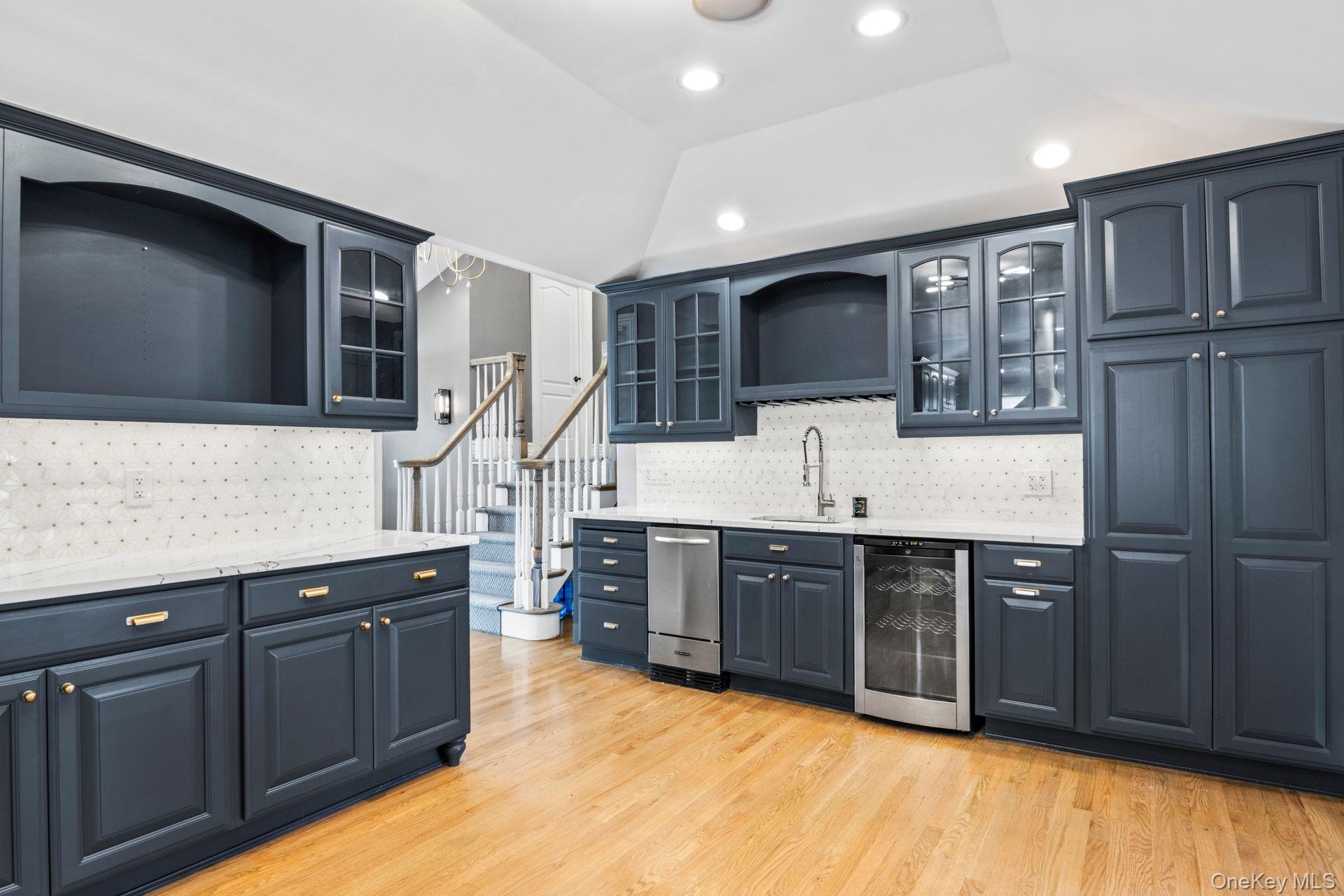 59 Western Concourse, Amity Harbor, NY 11701