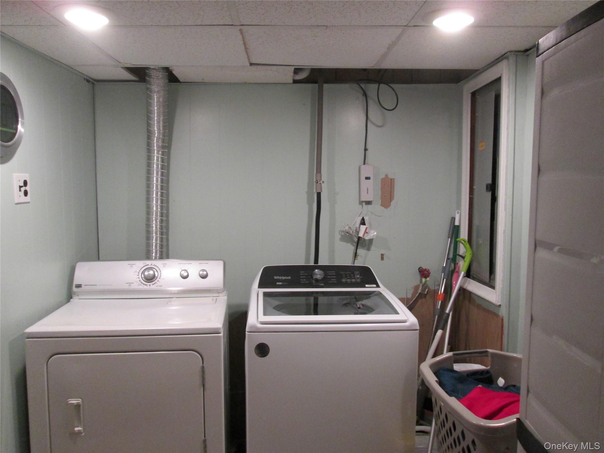 353 49th Street, Lindenhurst, NY 11757