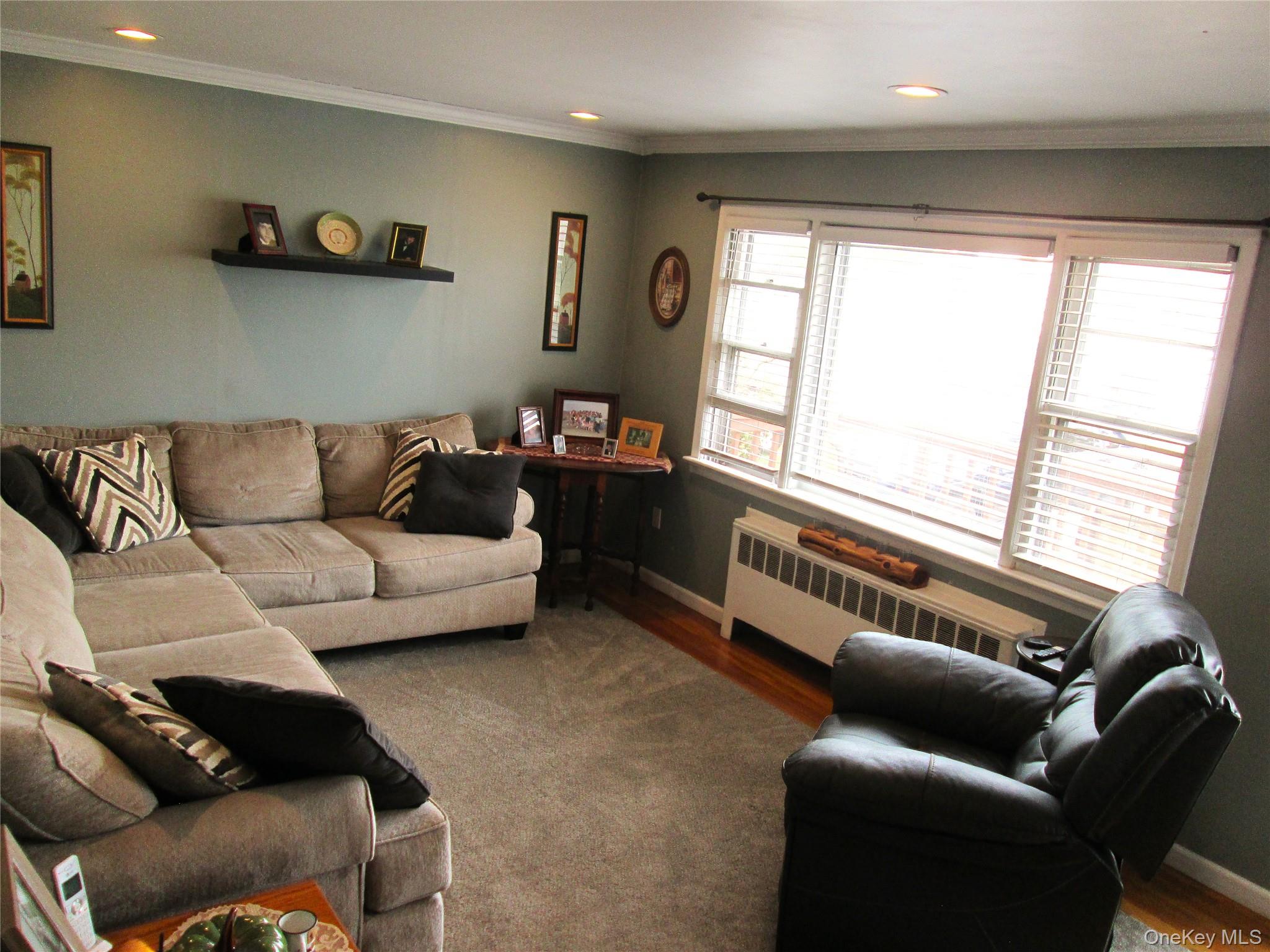 353 49th Street, Lindenhurst, NY 11757