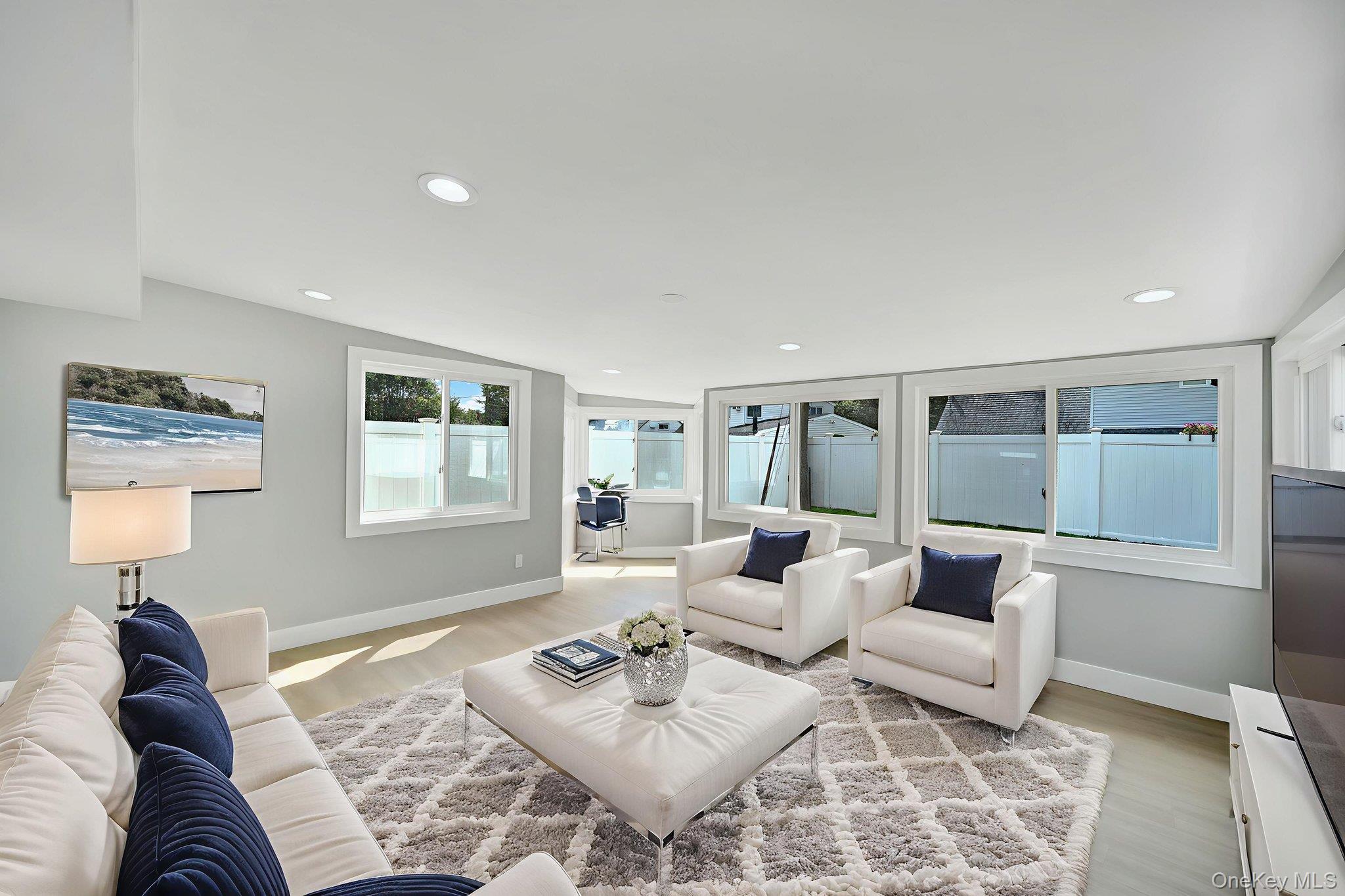 18 Mist Lane, Westbury, NY 11590