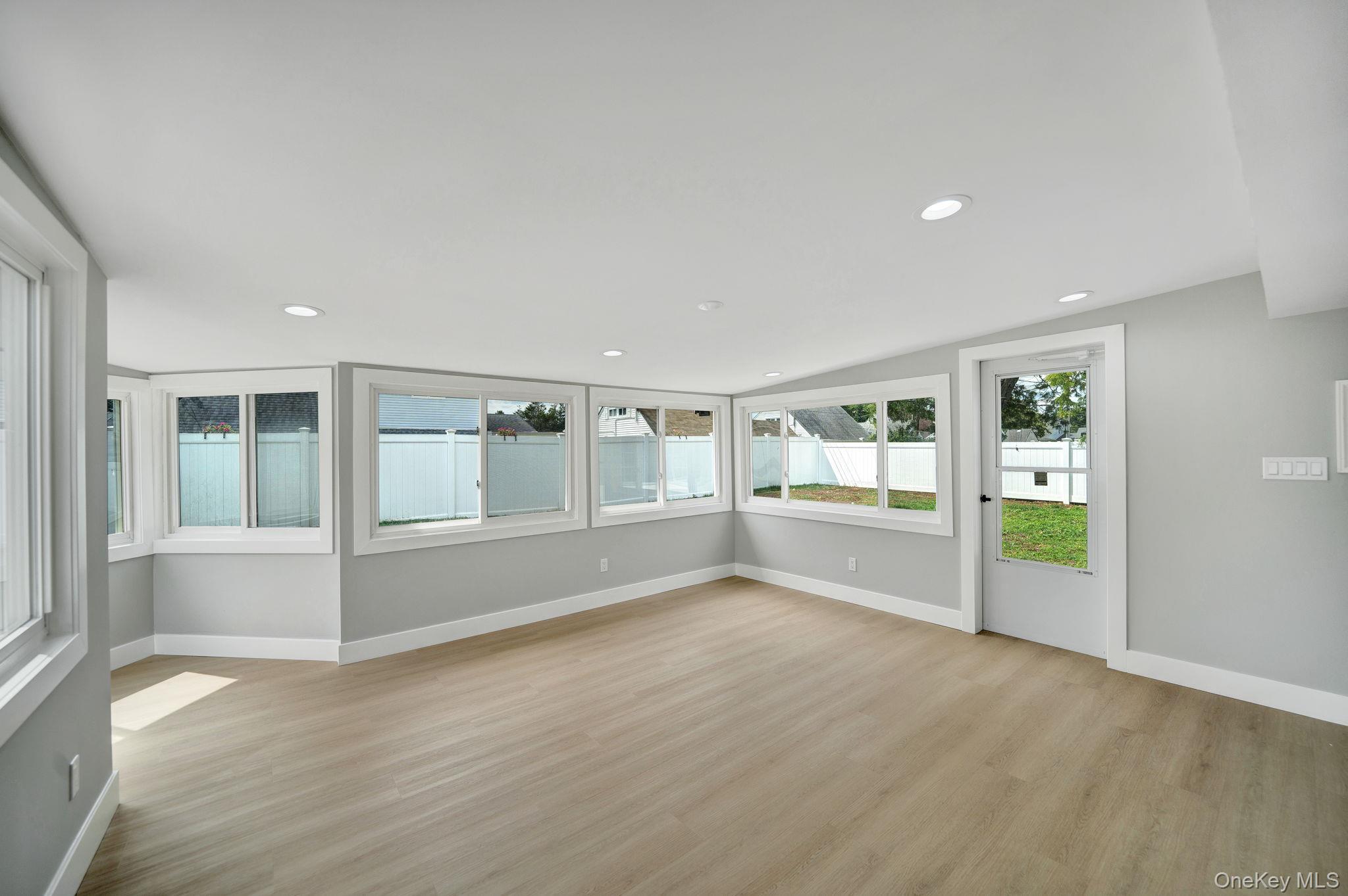 18 Mist Lane, Westbury, NY 11590