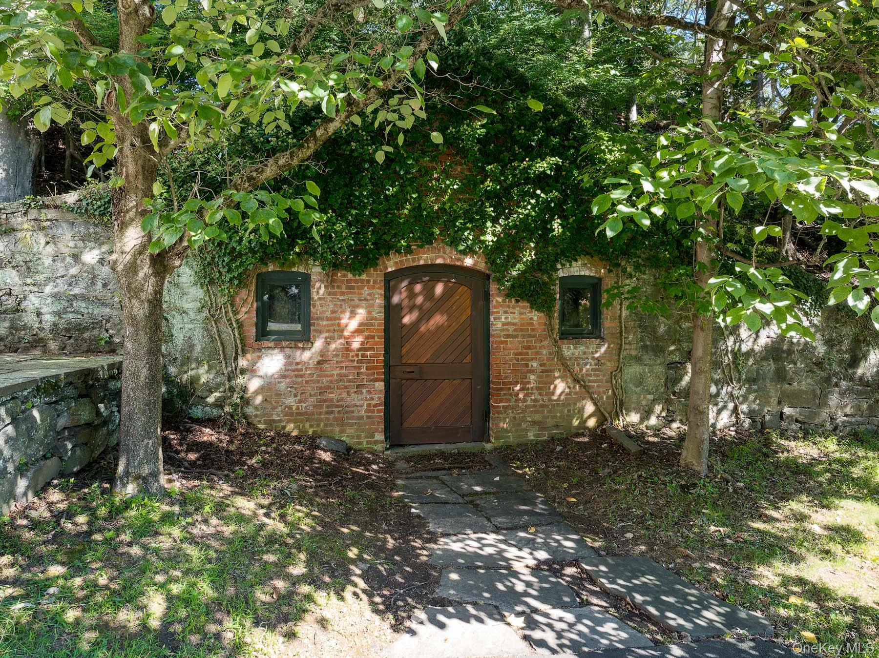 71 Havemeyer Road, Irvington, NY 10533