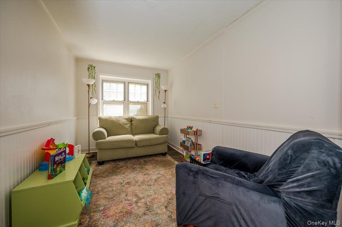 23 S Village Avenue, Rockville Centre, NY 11570