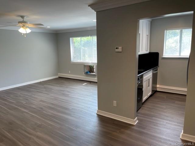 11 South Saxon Avenue # 4A, Bay Shore, NY 11706