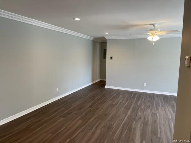 11 South Saxon Avenue # 4A, Bay Shore, NY 11706