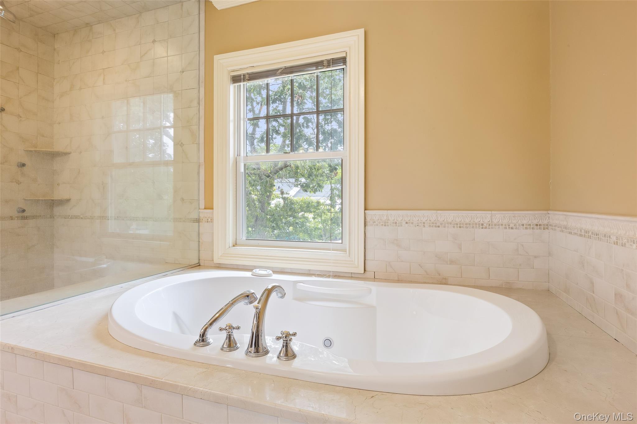 52 Brushy Neck Ln, Westhampton, NY 11977