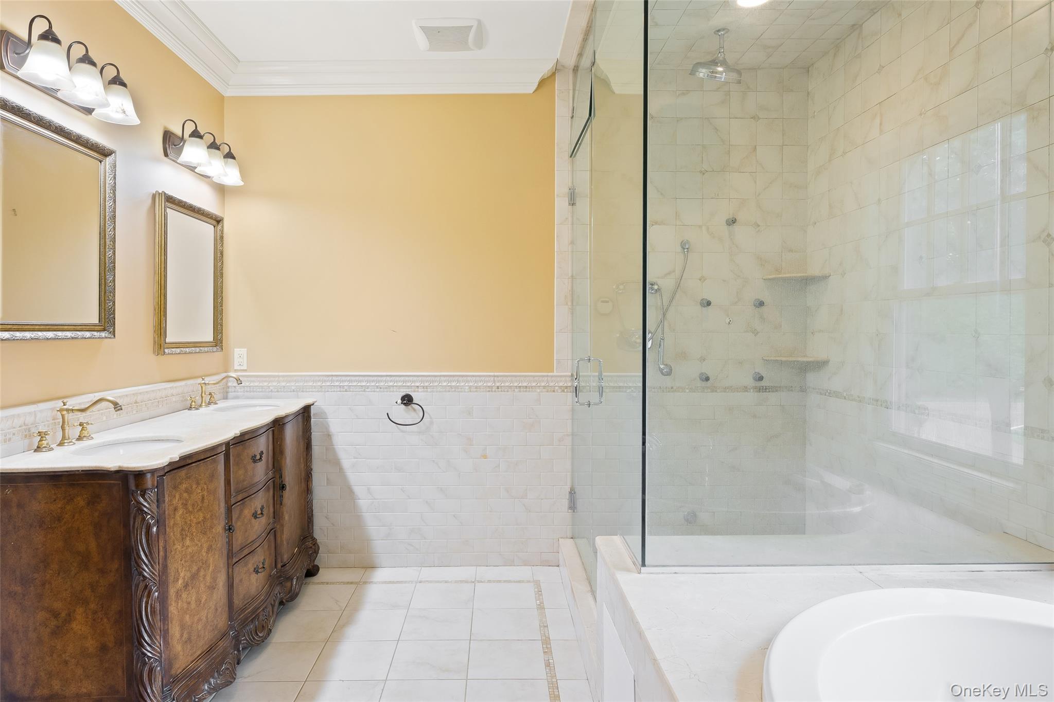 52 Brushy Neck Ln, Westhampton, NY 11977