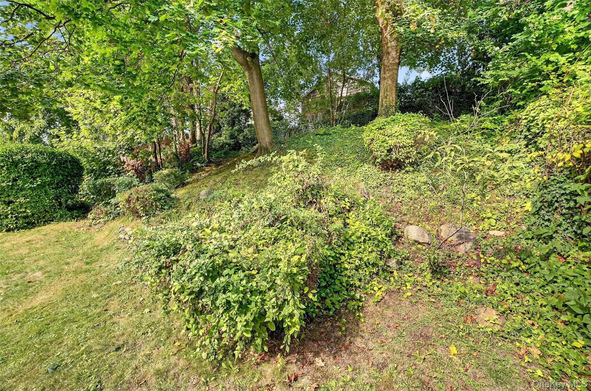 331 Sommerville Place, Yonkers, NY 10703