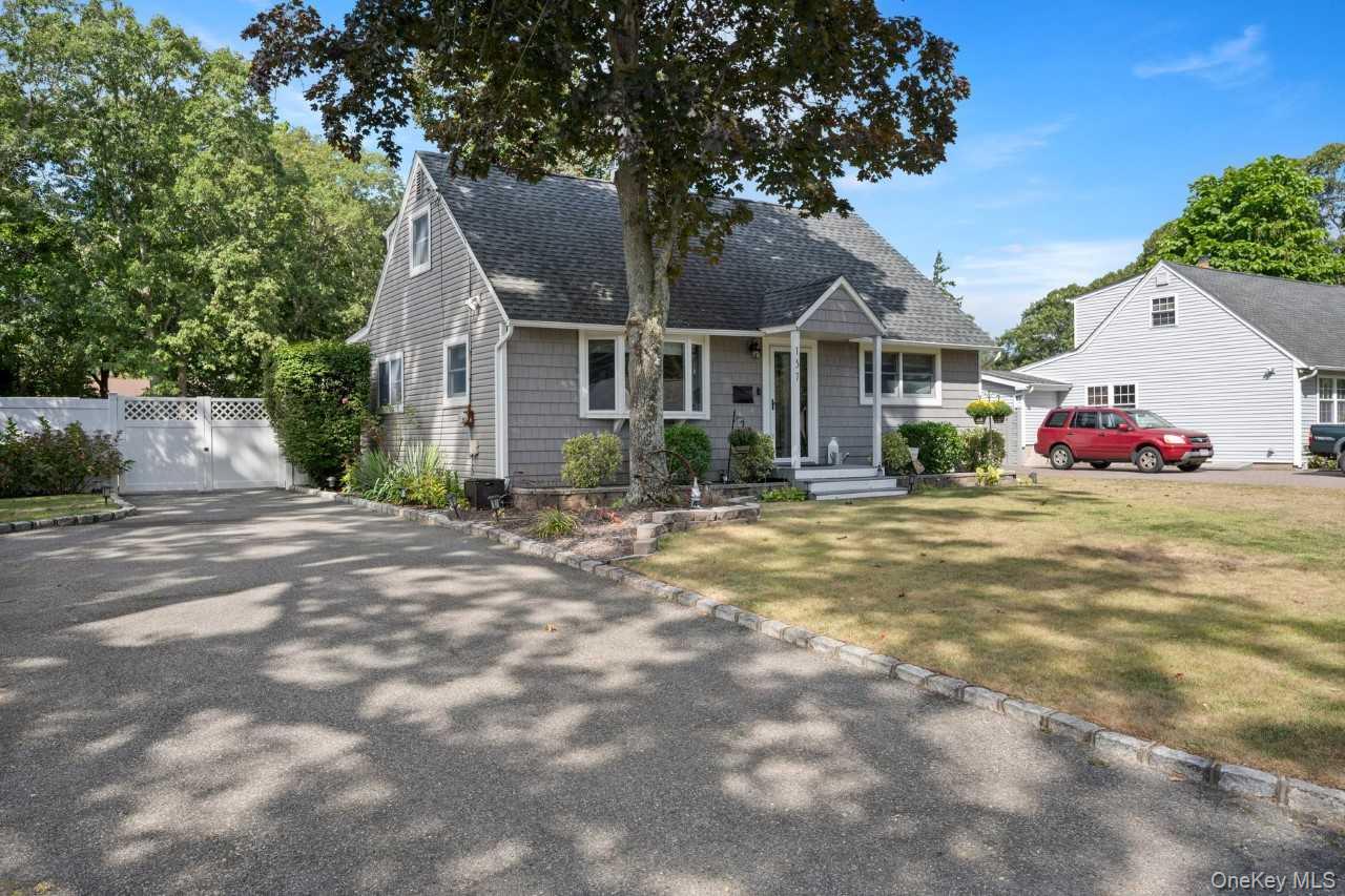 137 Dawn Drive, Centereach, NY 11720