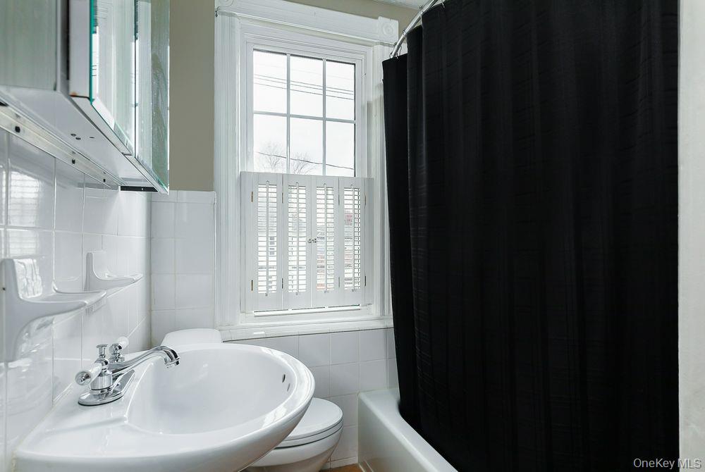 213 Elmendorf Street, Kingston, NY 12401