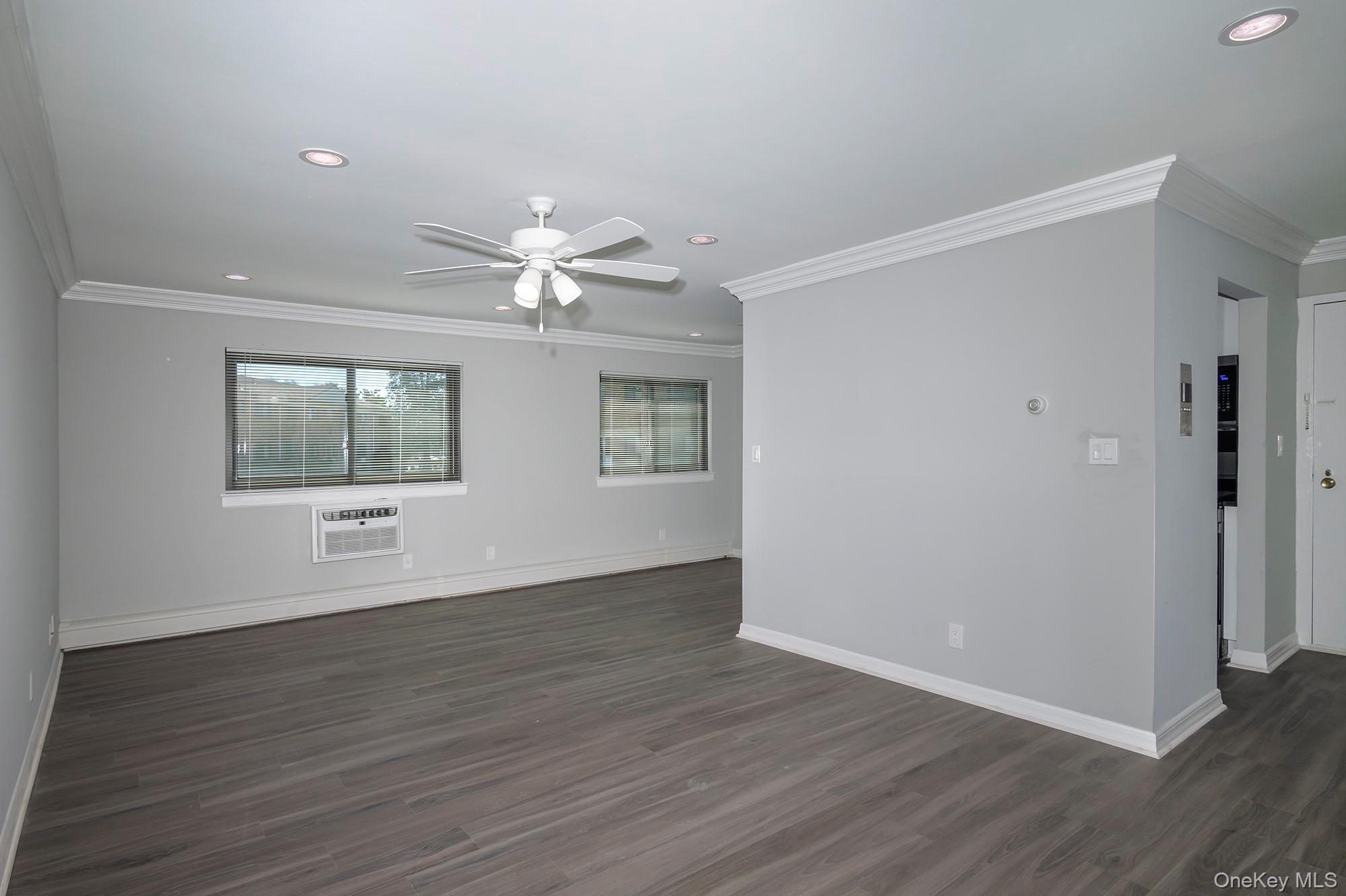 405 Brentwood Road # 405-02, Bay Shore, NY 11706