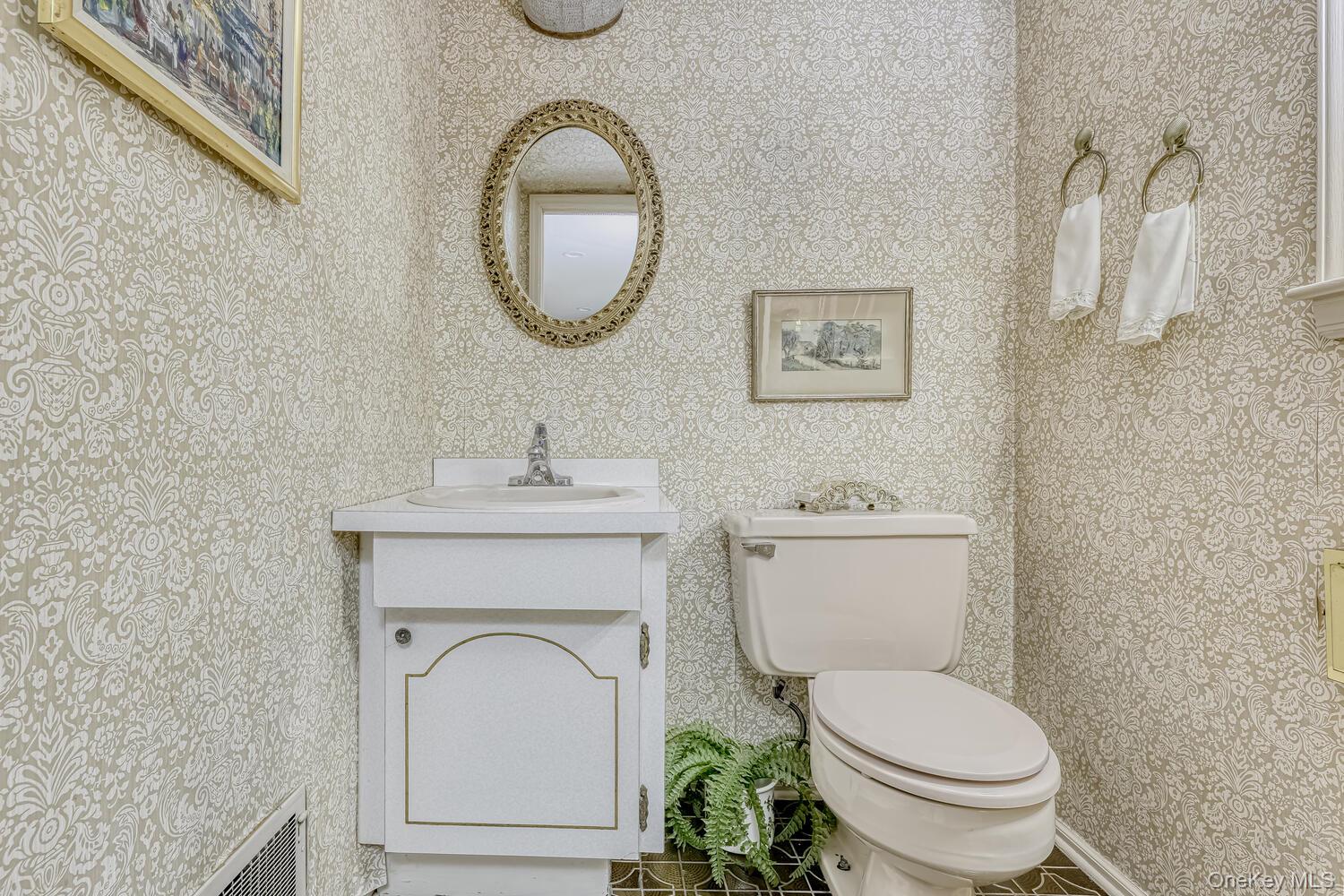 3 Macintosh Lane, Monsey, NY 10952