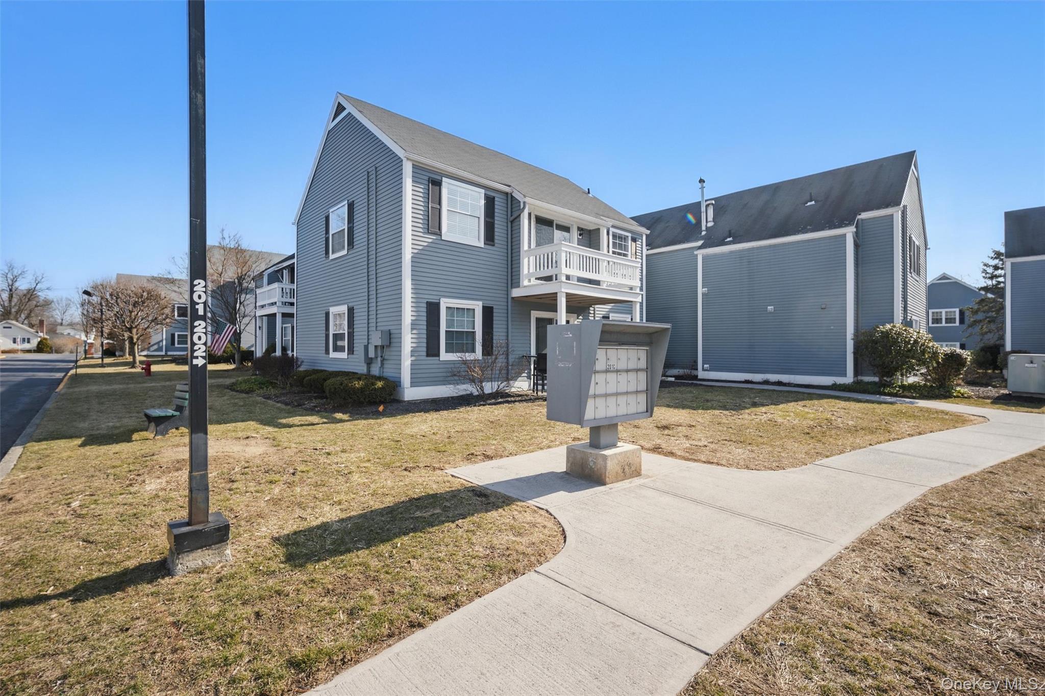 201 Commons Way Unit E, Fishkill, NY 12524