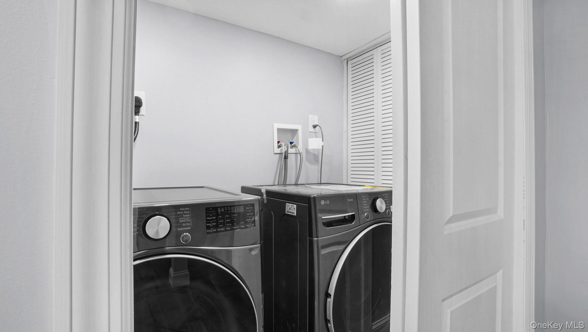 827 Eastfield Road, Westbury, NY 11590