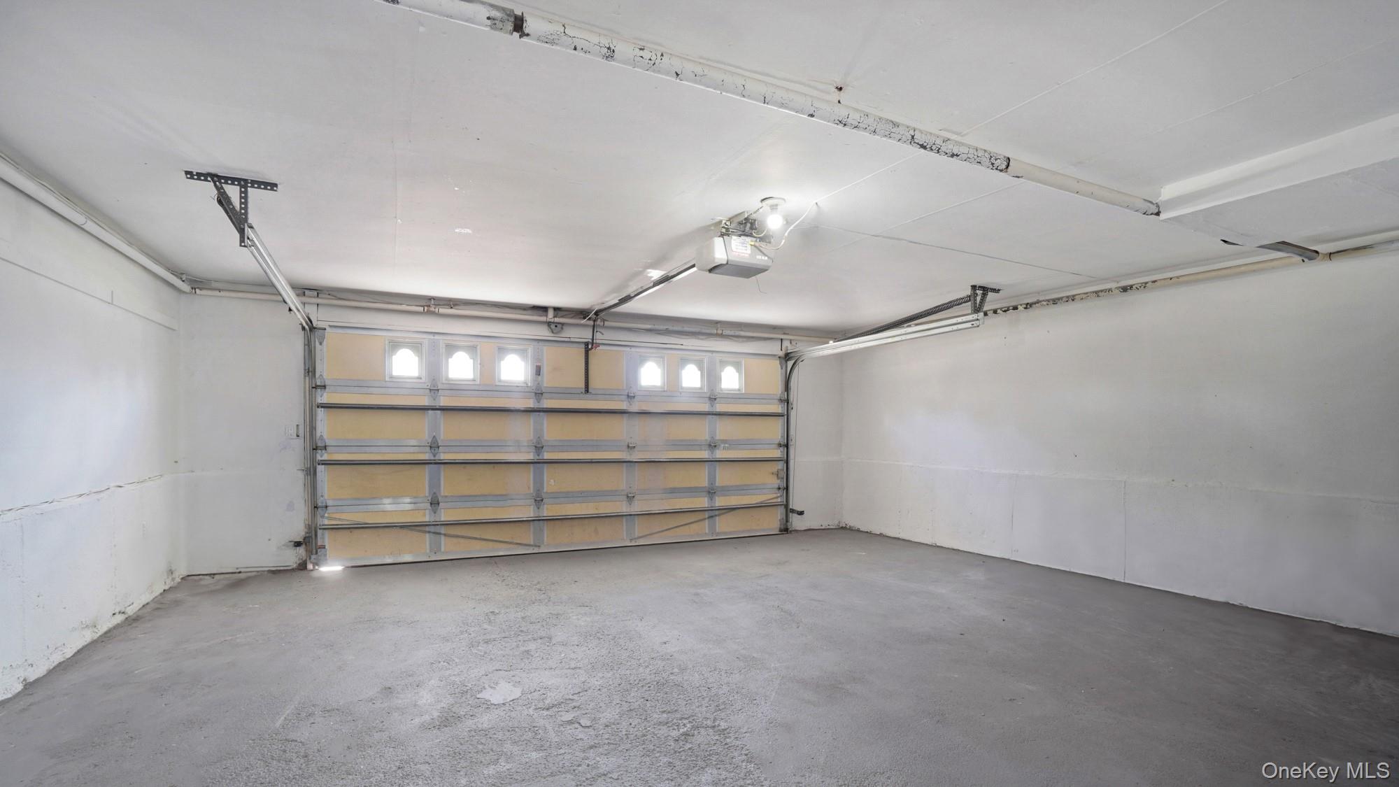 827 Eastfield Road, Westbury, NY 11590