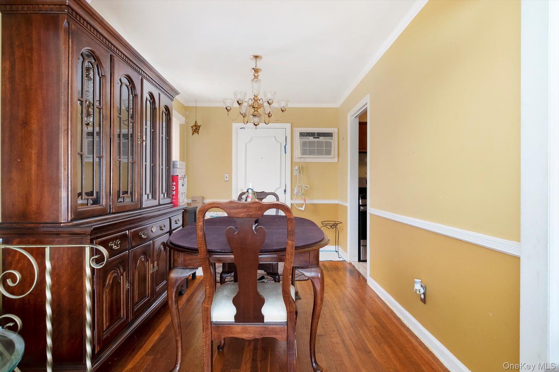 472 Emerson Street, Uniondale, NY 11553