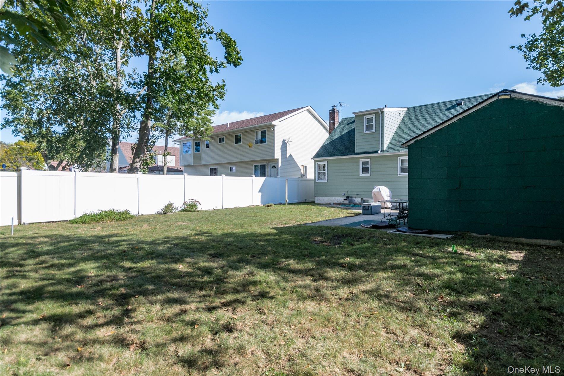 472 Emerson Street, Uniondale, NY 11553