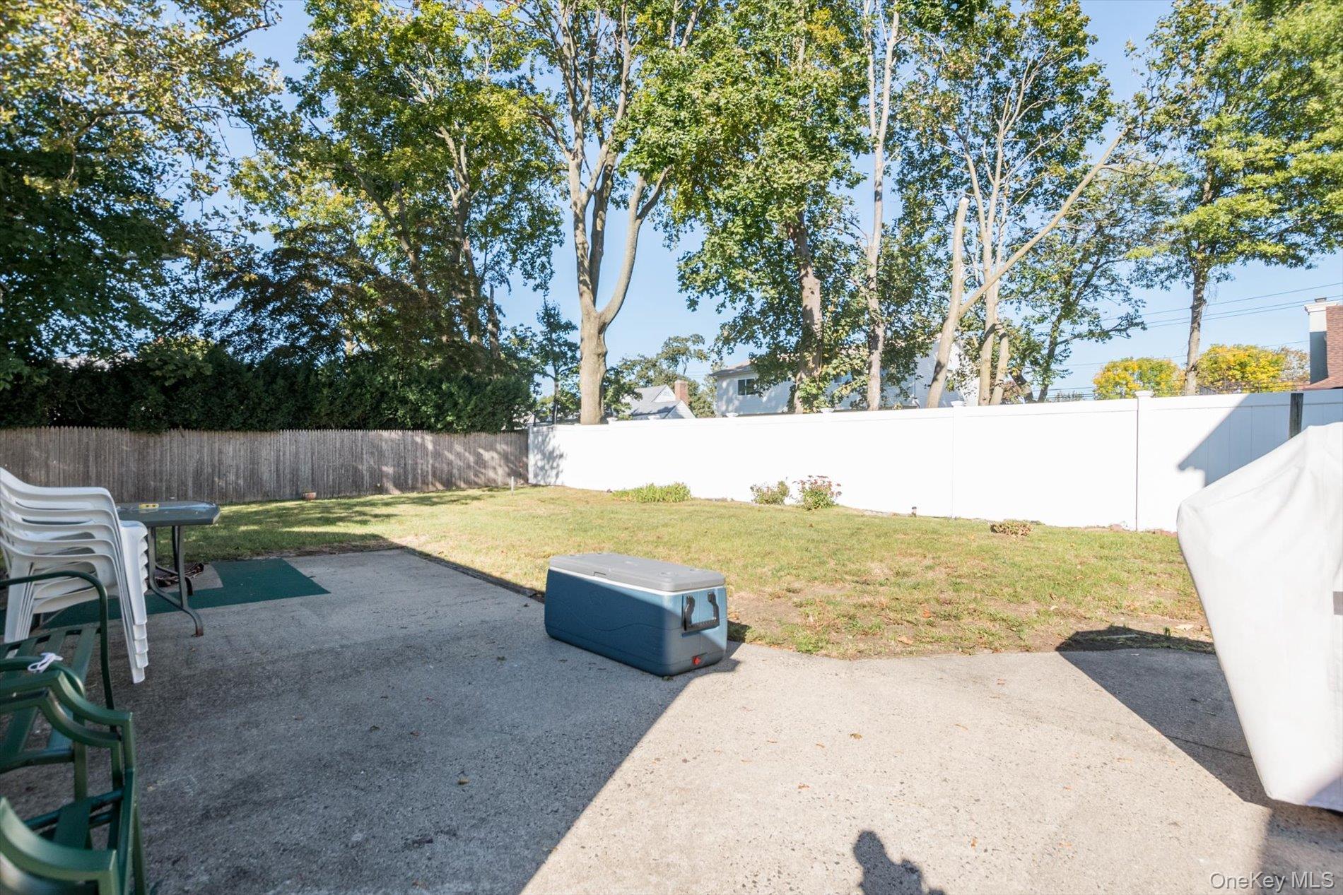 472 Emerson Street, Uniondale, NY 11553