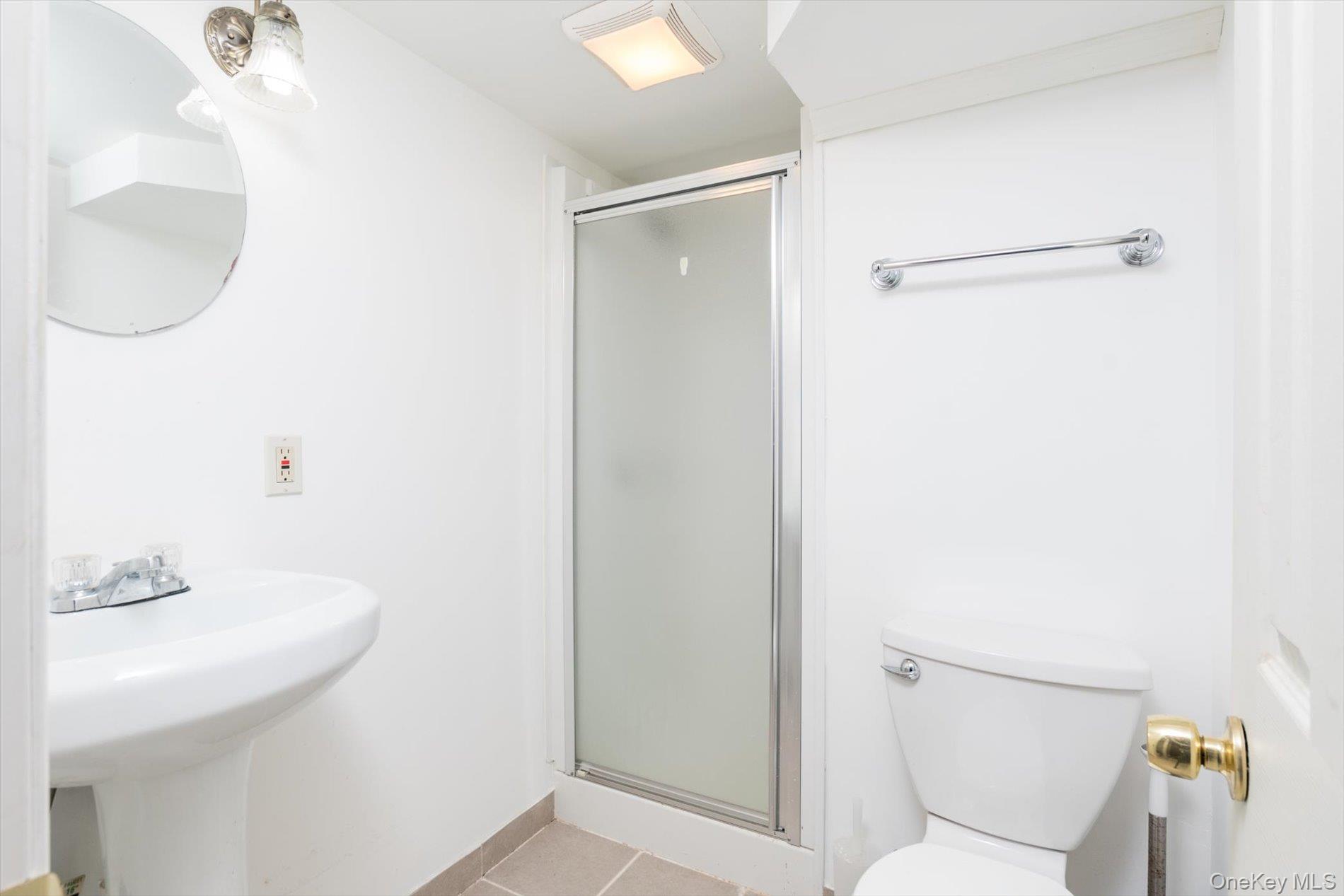 472 Emerson Street, Uniondale, NY 11553