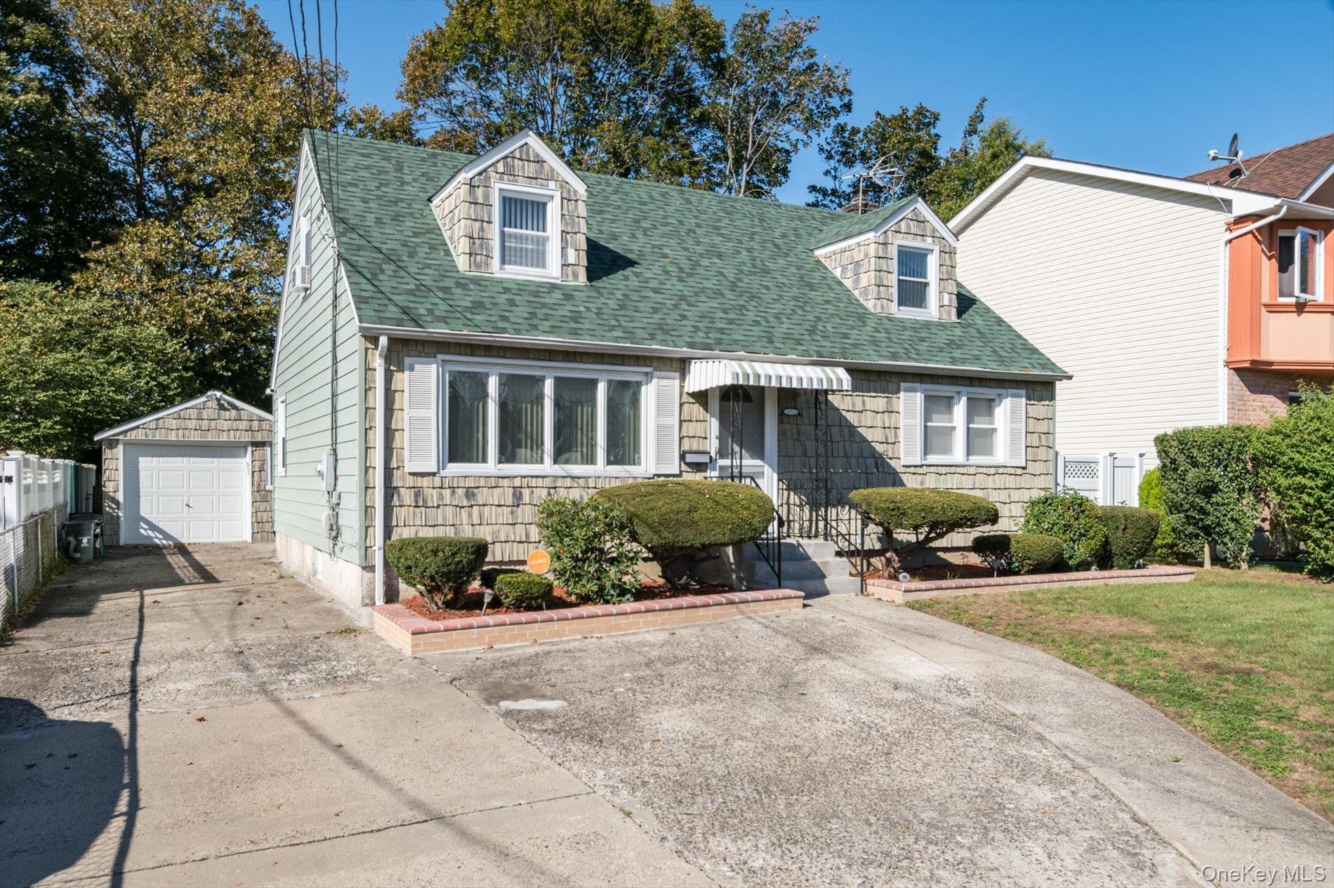 472 Emerson Street, Uniondale, NY 11553