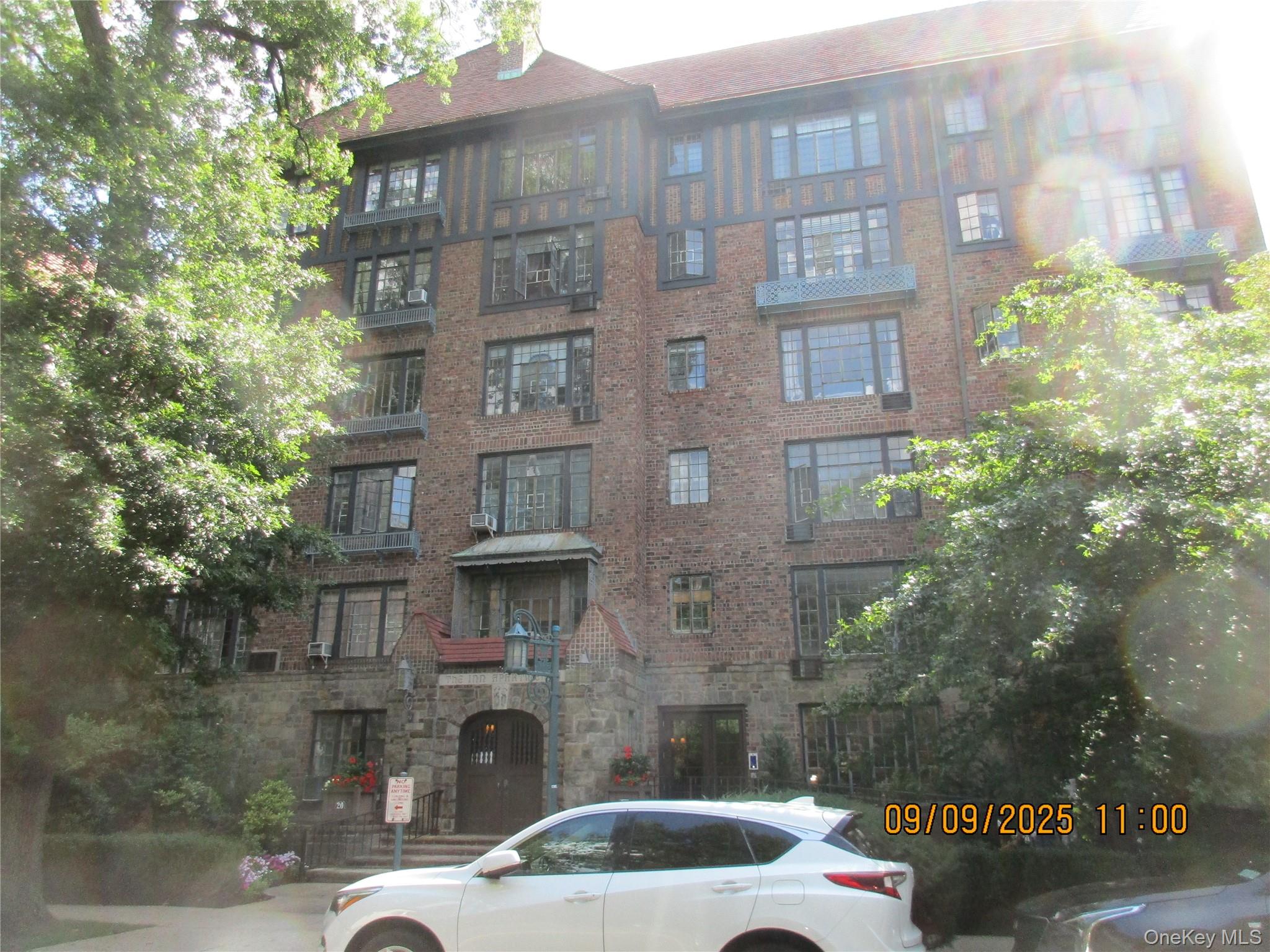 20 Continental Avenue # 6L, Forest Hills, NY 11375