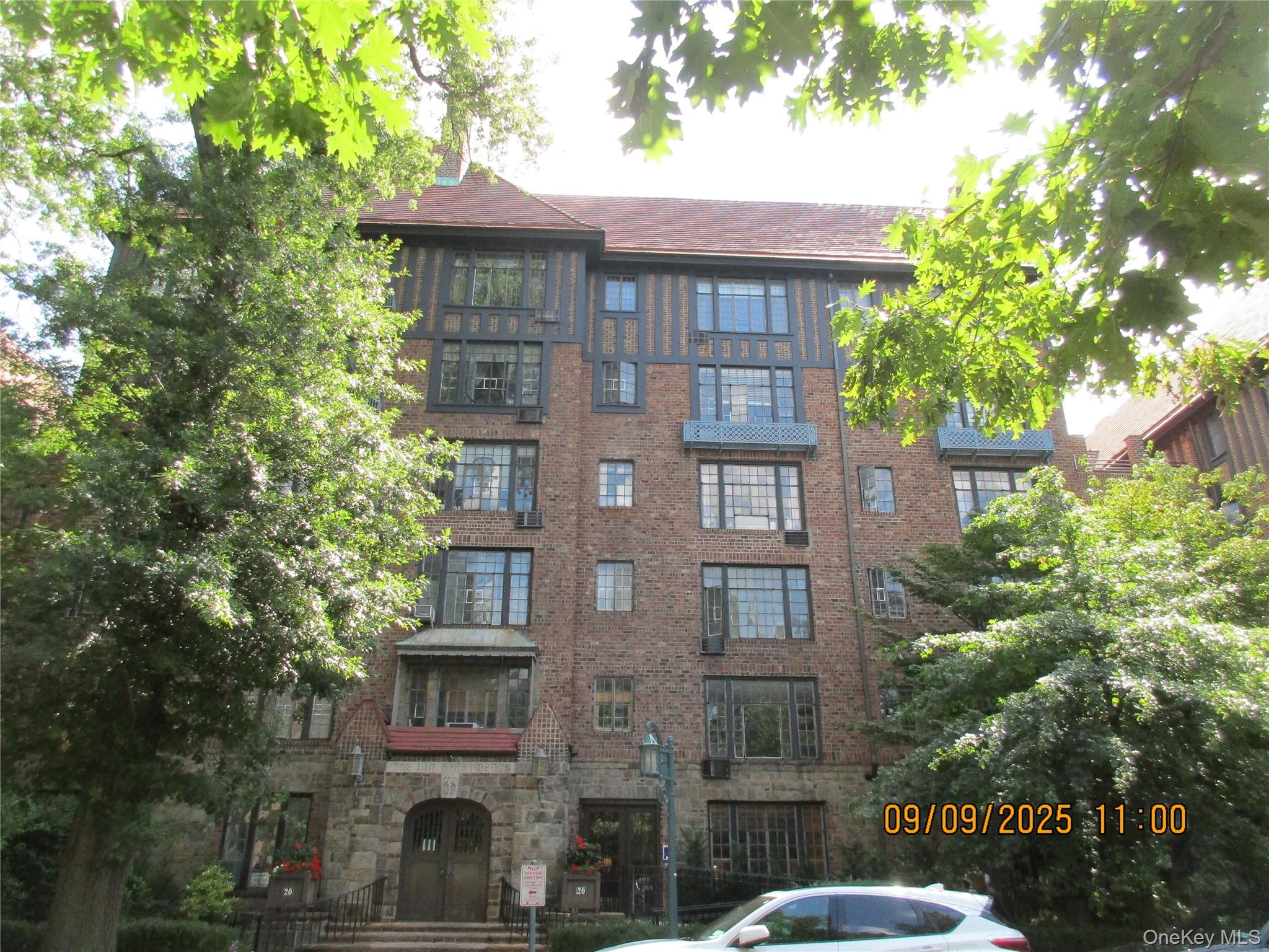 20 Continental Avenue # 6L, Forest Hills, NY 11375