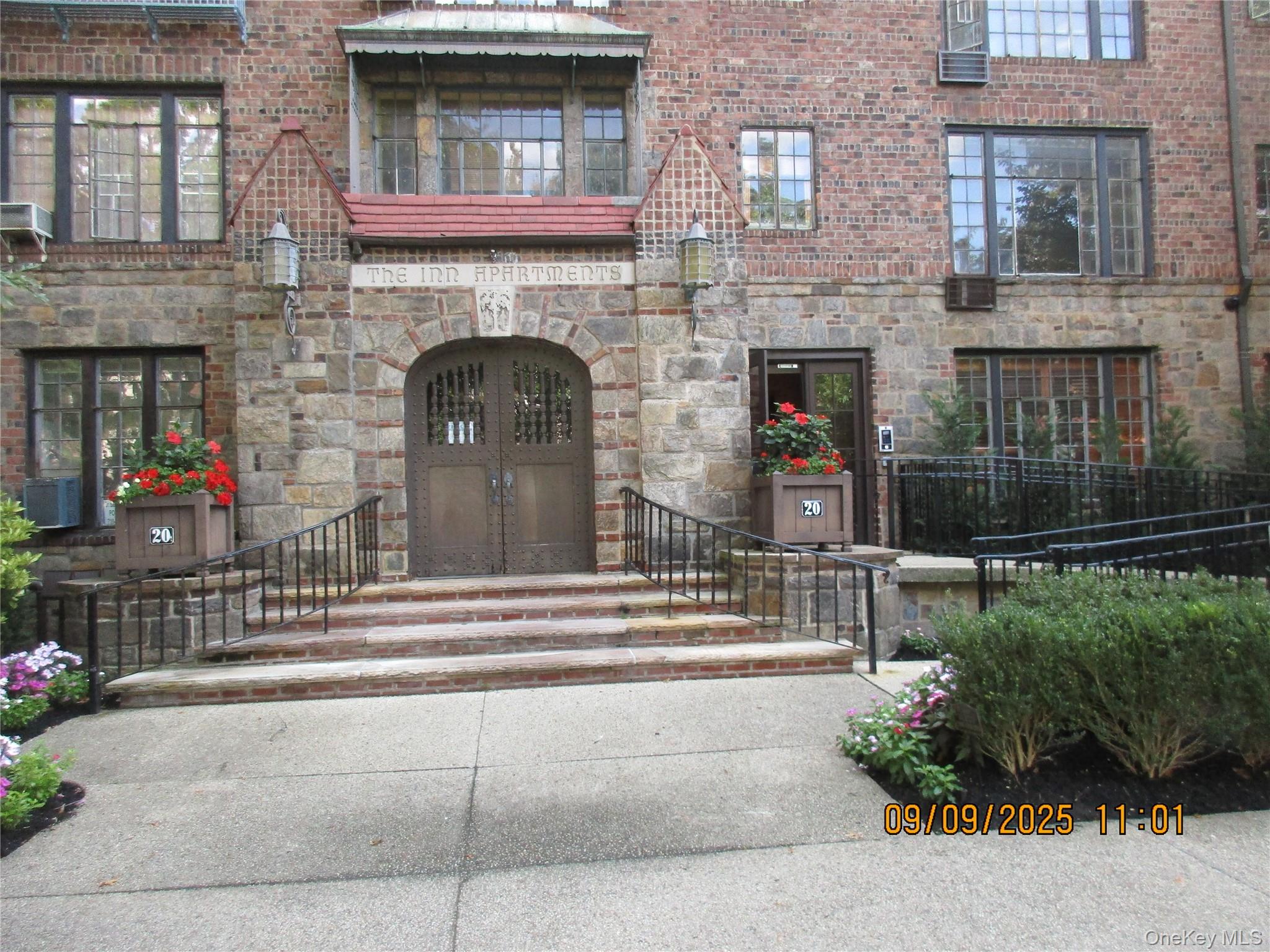20 Continental Avenue # 6L, Forest Hills, NY 11375