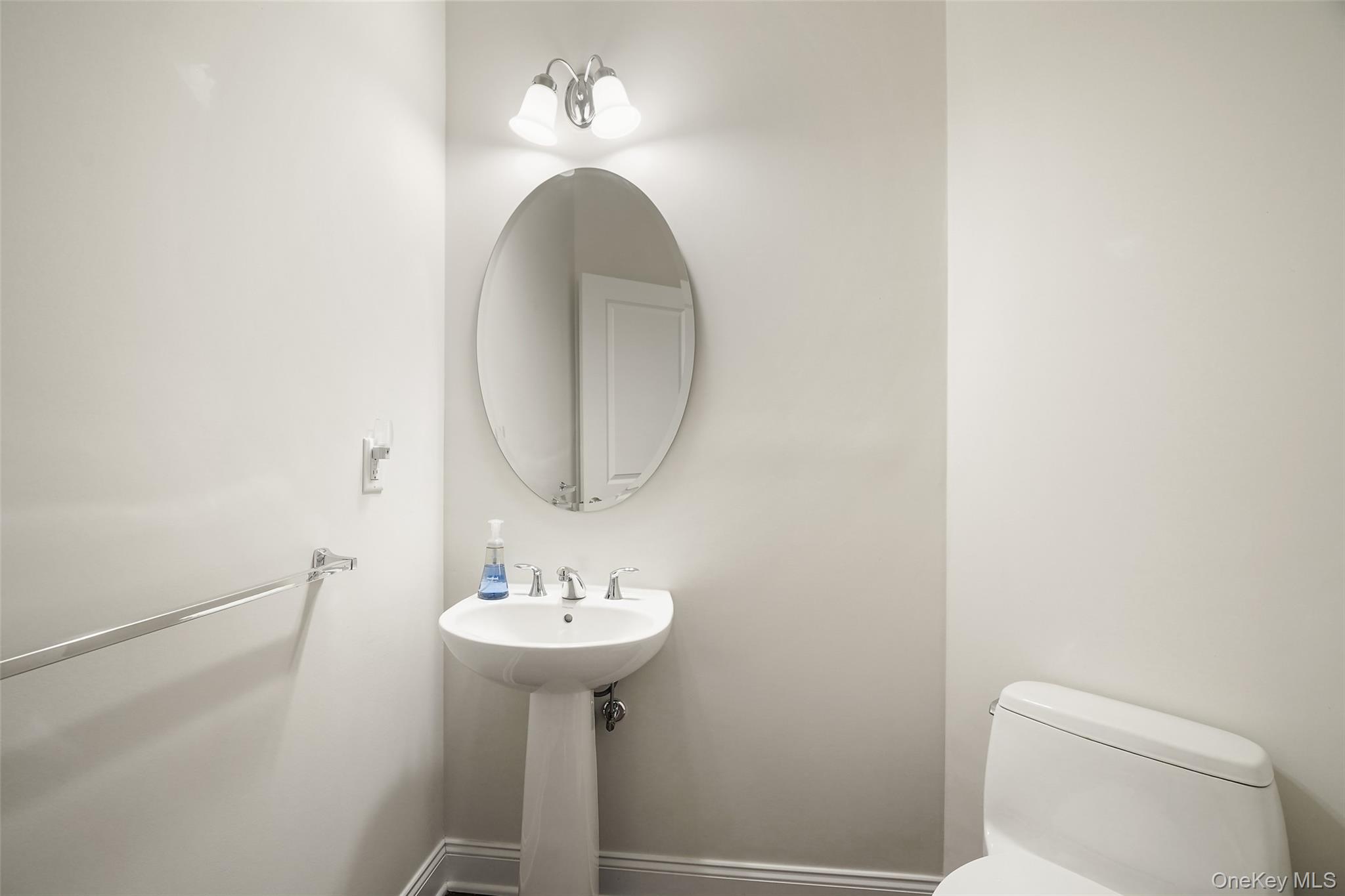 14 Chestnut Street, Hopewell Junction, NY 12533