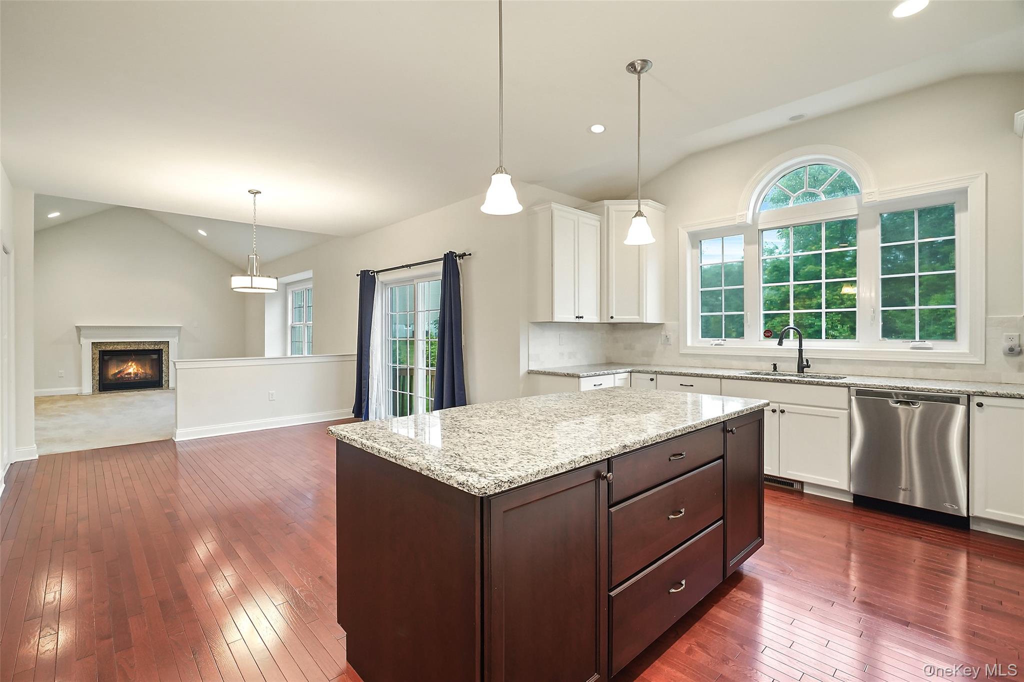 14 Chestnut Street, Hopewell Junction, NY 12533