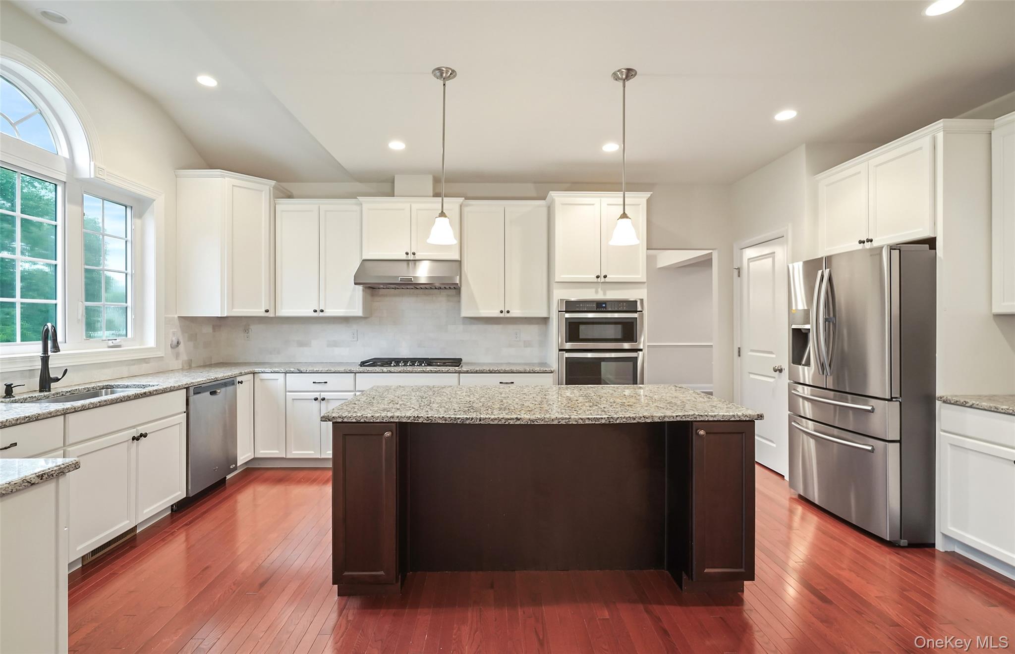 14 Chestnut Street, Hopewell Junction, NY 12533