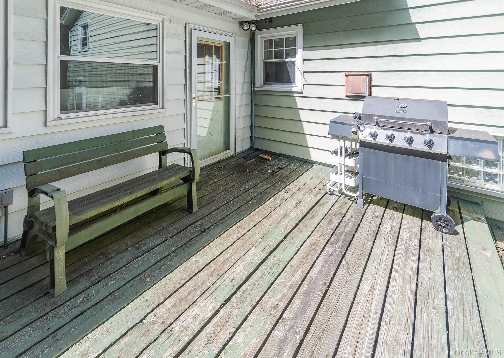 513 Roberts Court, Hurley, NY 12443