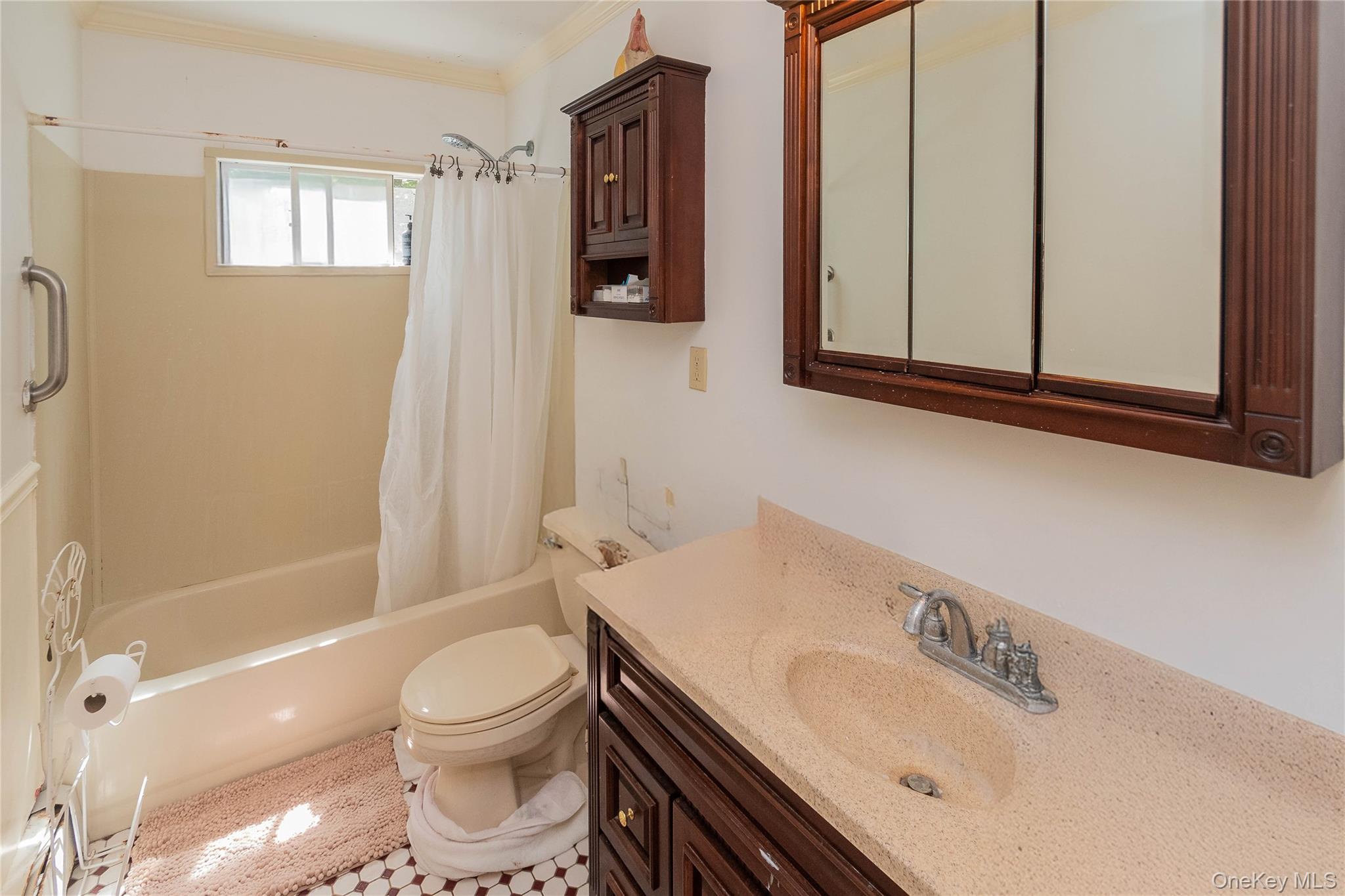 513 Roberts Court, Hurley, NY 12443