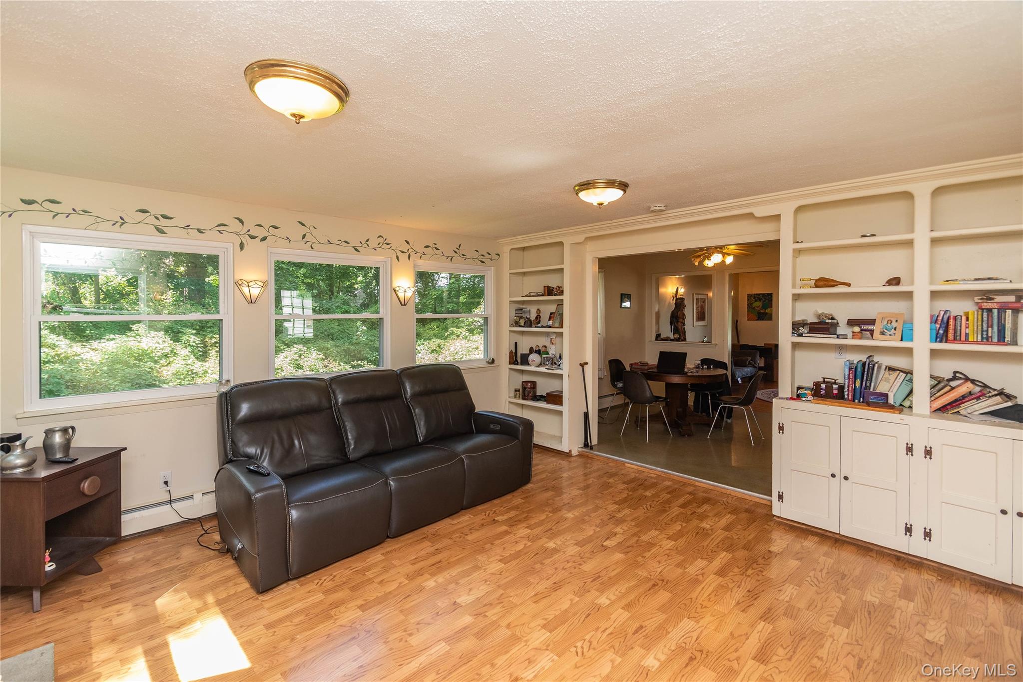 513 Roberts Court, Hurley, NY 12443