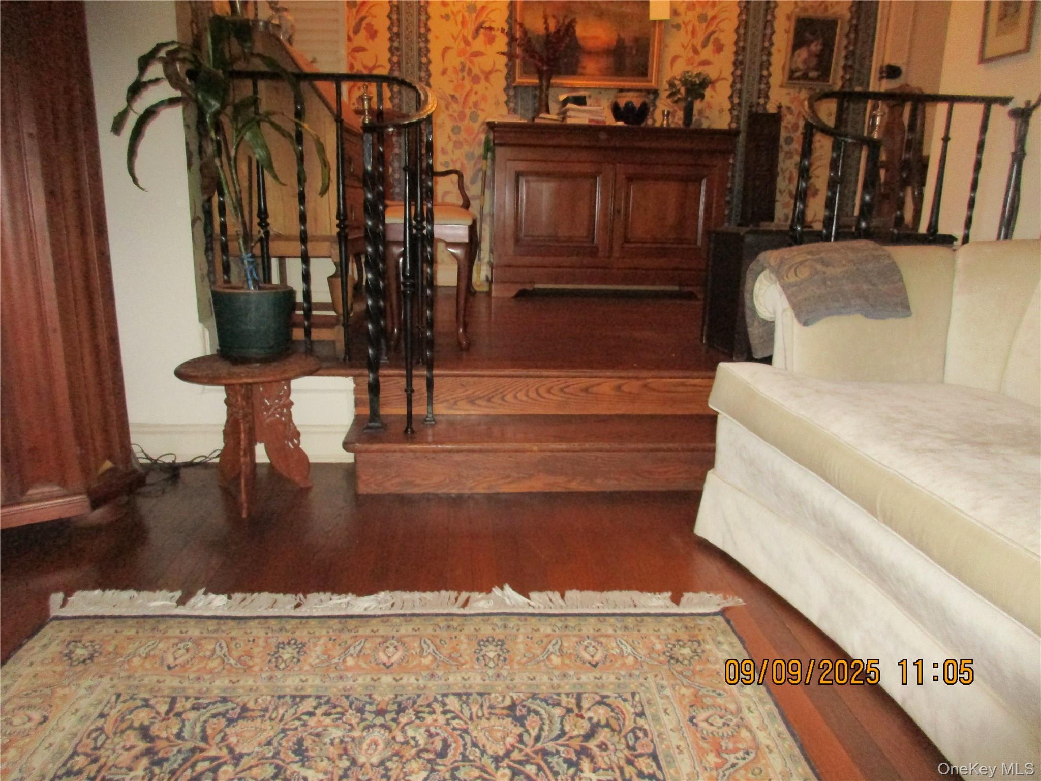 20 continental Avenue # 2R, Forest Hills, NY 11375