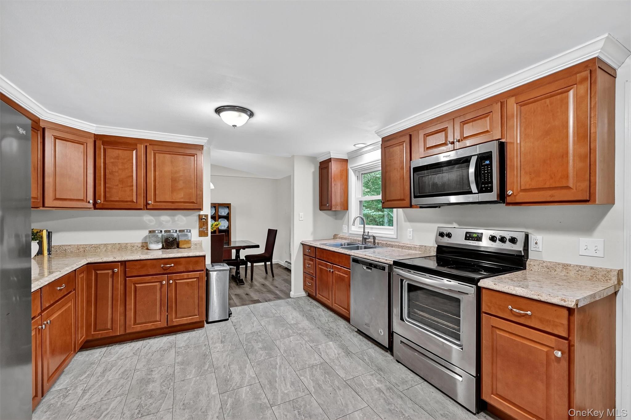 6 Tice Lane, Middletown, NY 10941