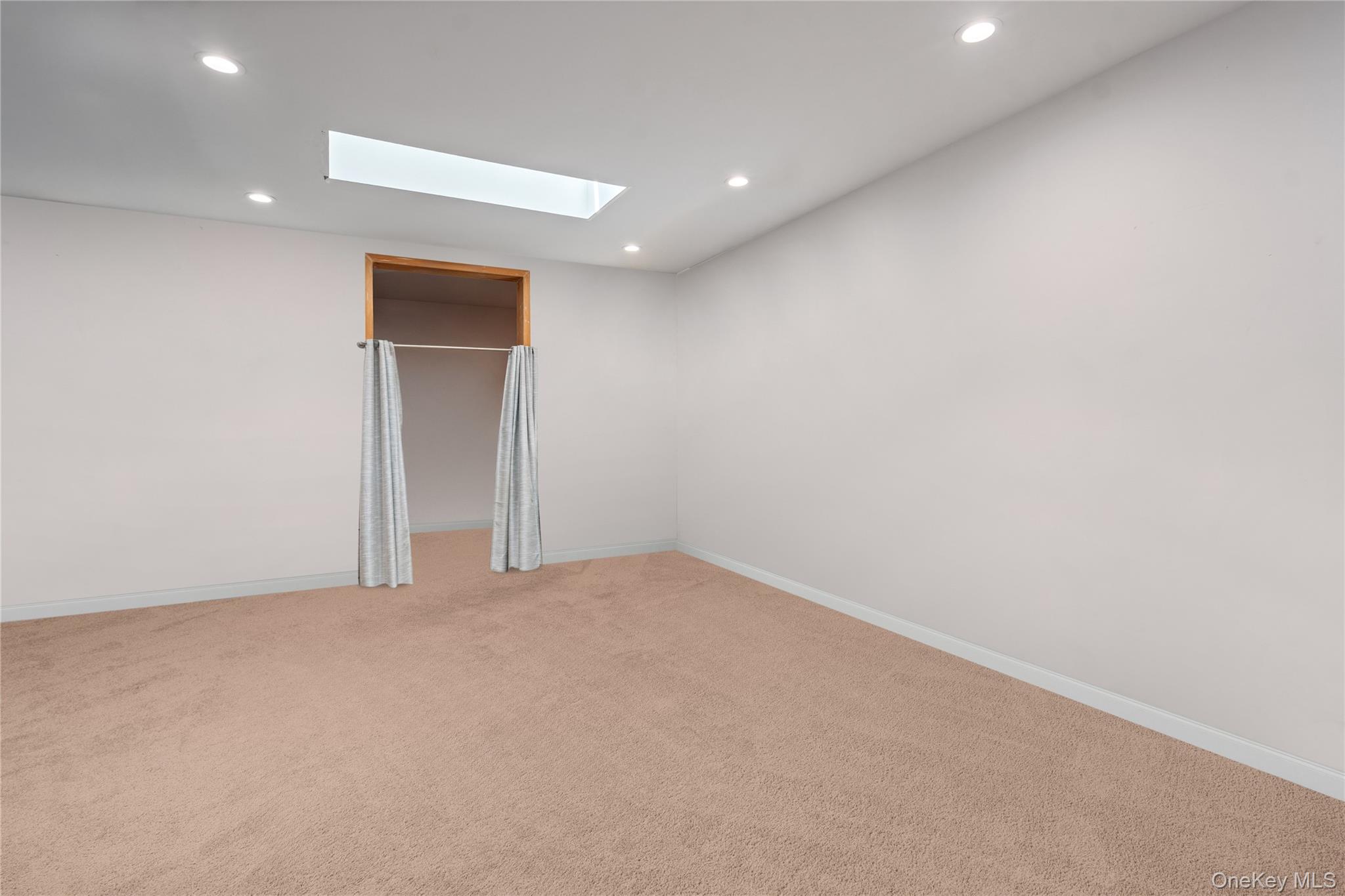 20 Ackerson Street, Bay Shore, NY 11706