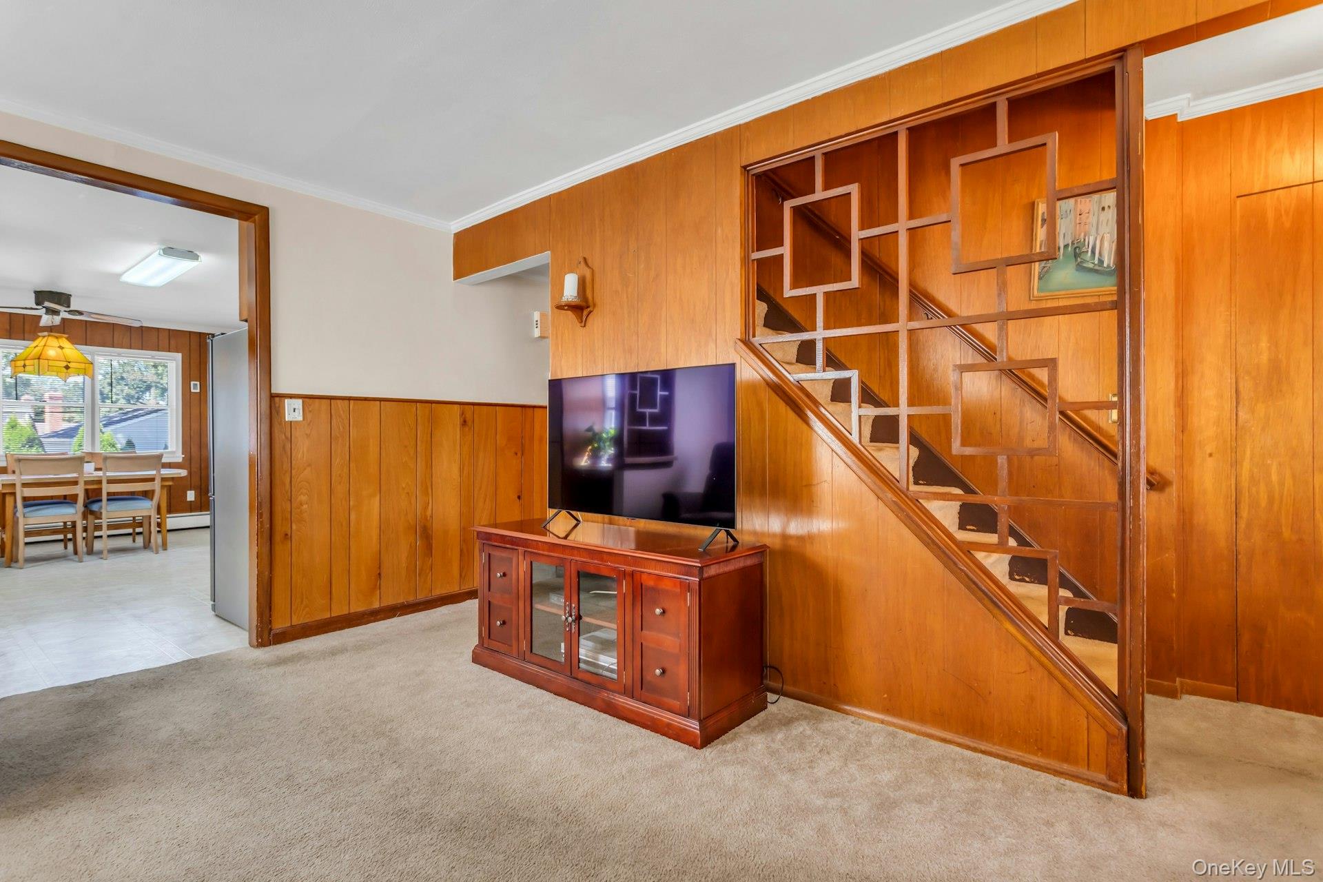 19 Timber Road, Glen Cove, NY 11542